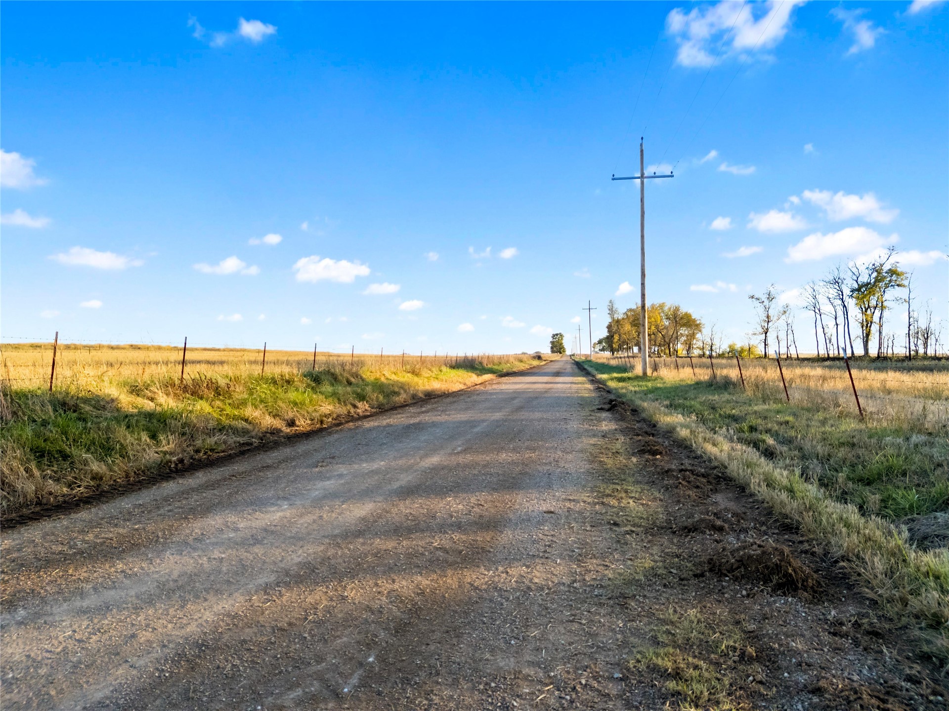 20 330 Road Property Photo 1