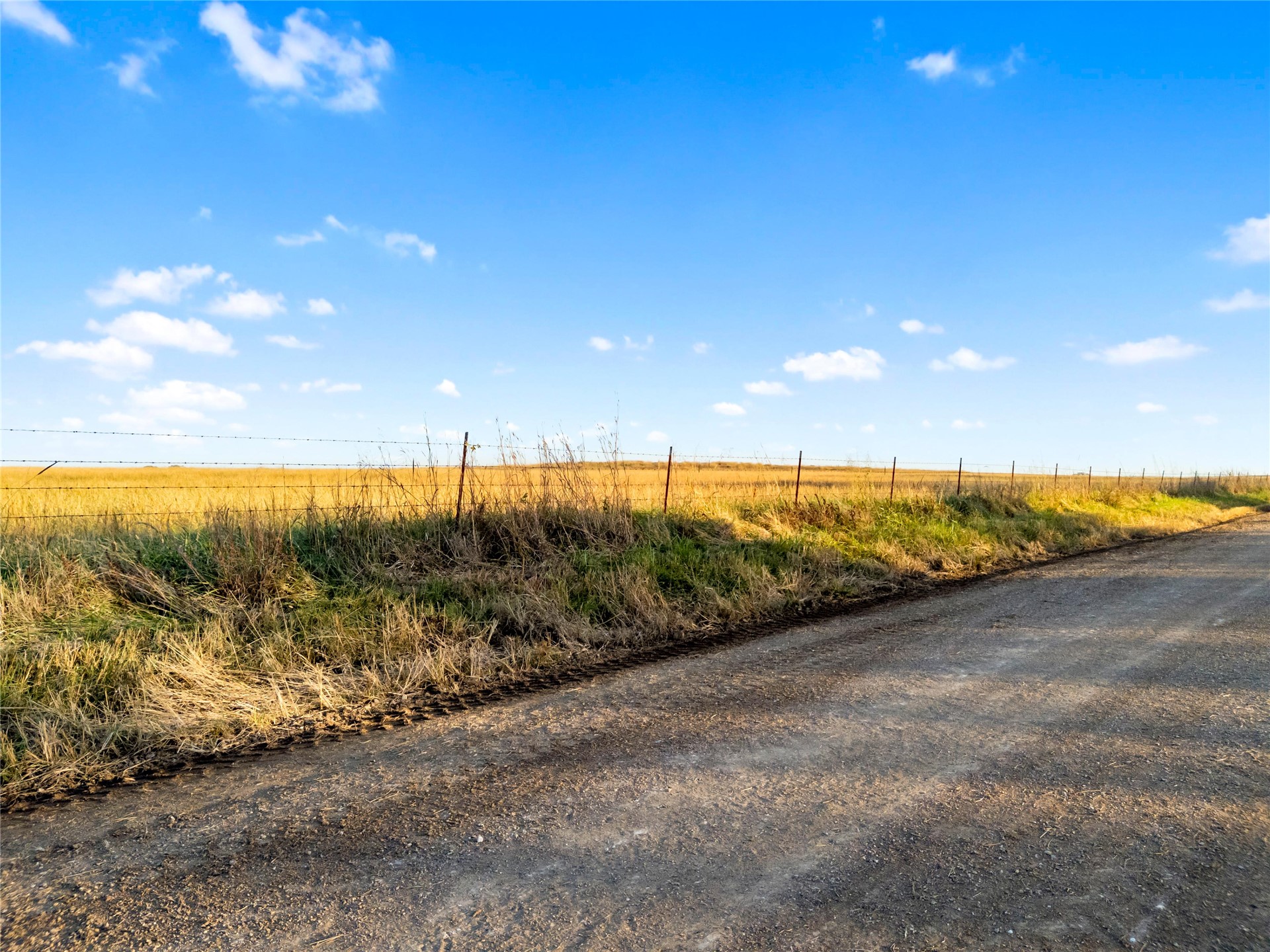 20 330 Road Property Photo 13