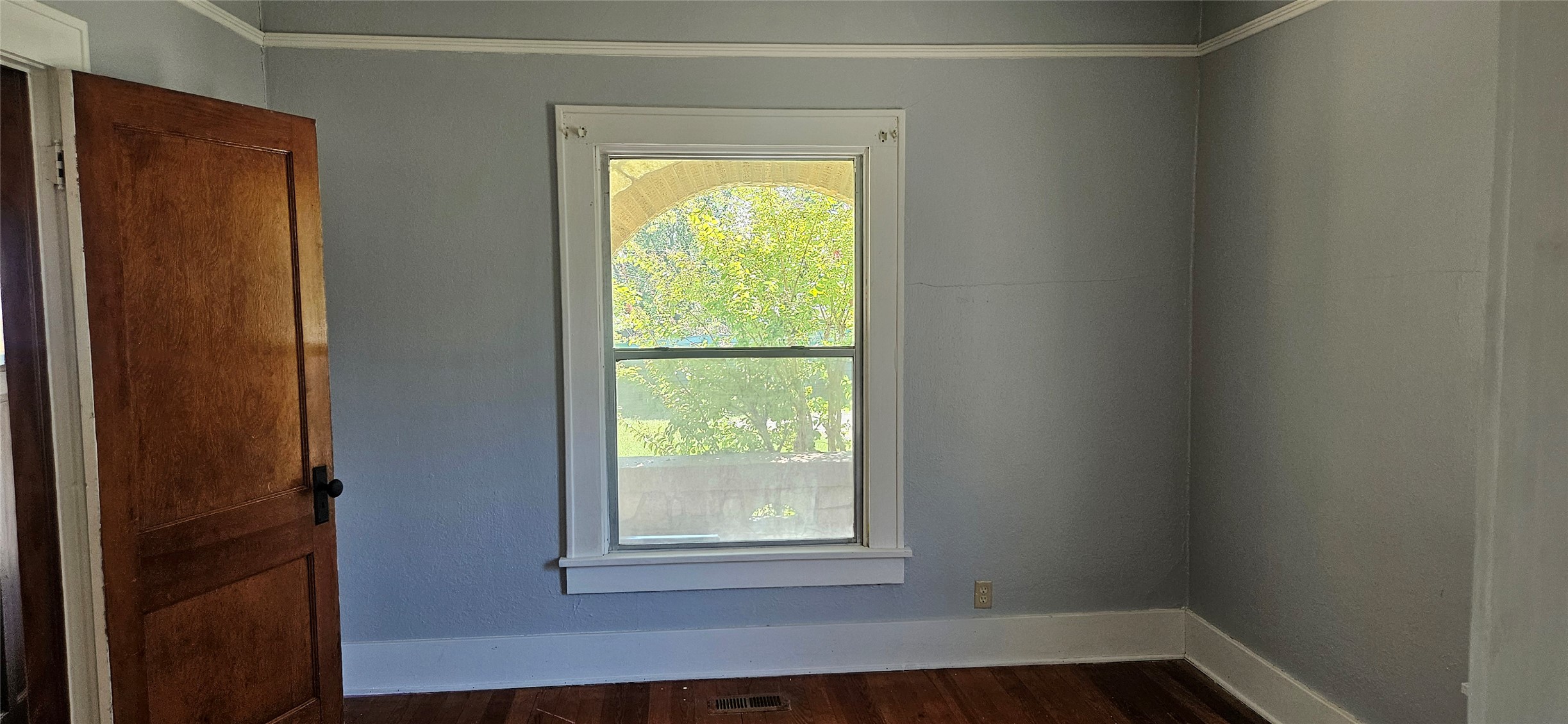 503 3rd Street Property Photo 13