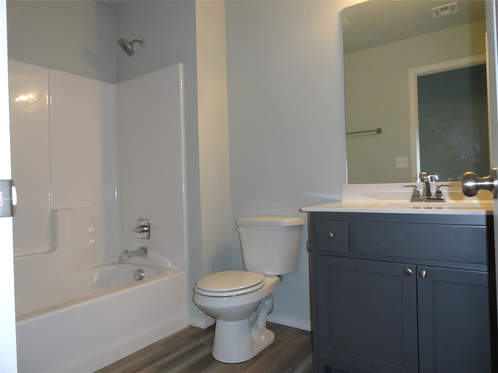 3429 E Plymouth Place Property Photo 5