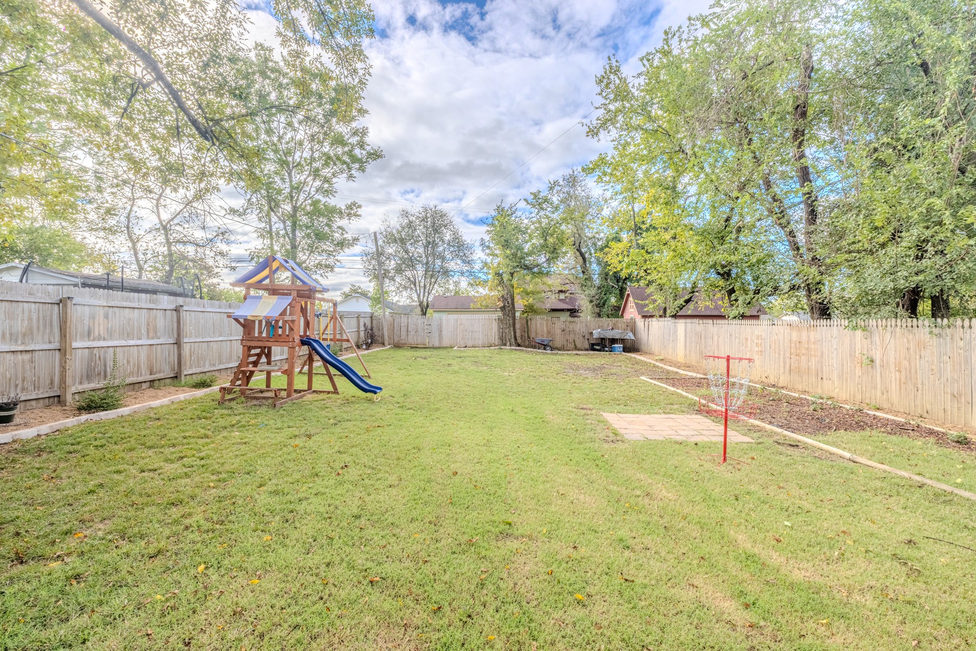 1611 W Broadway Street Property Photo 39