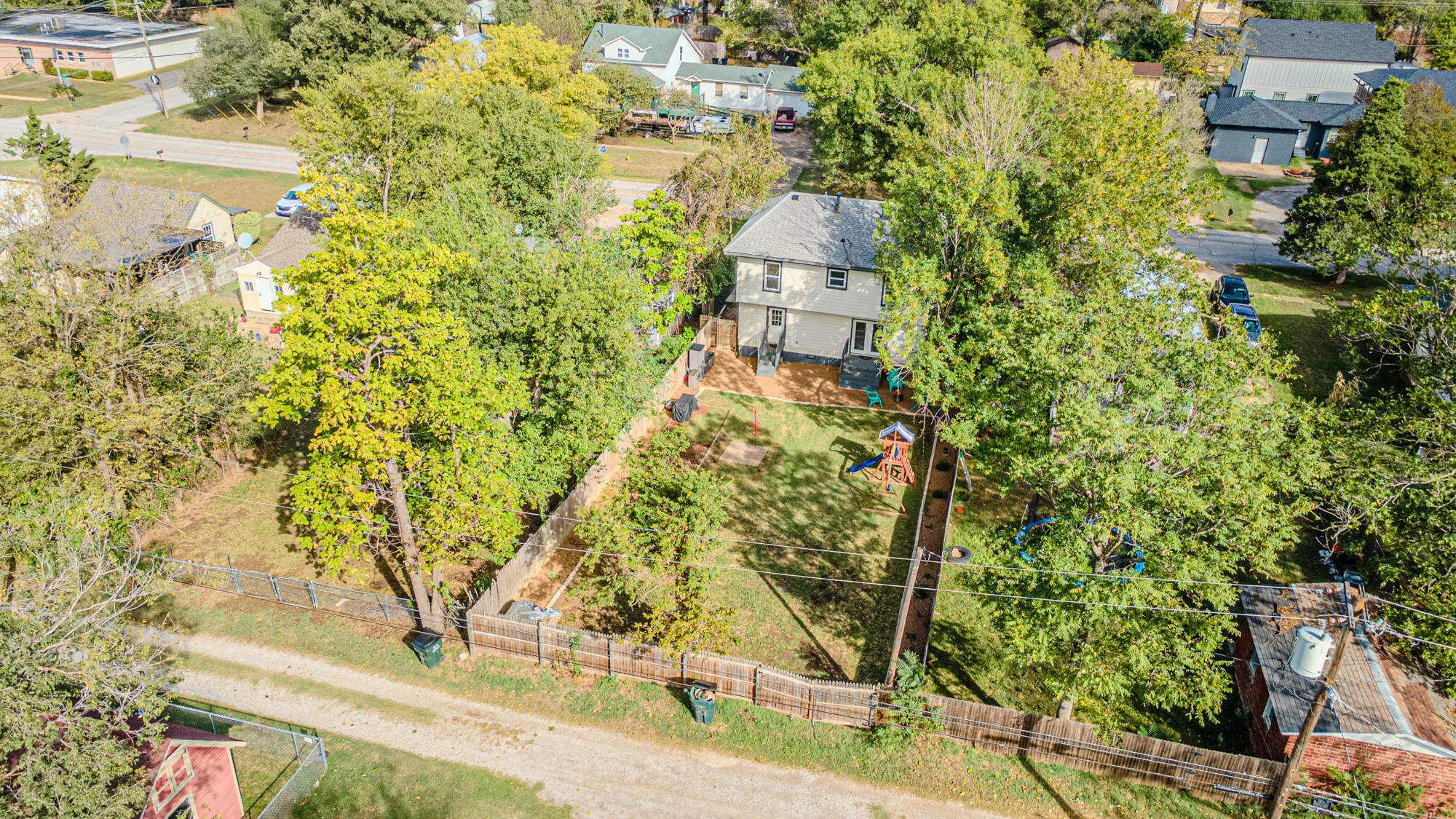 1611 W Broadway Street Property Photo 47