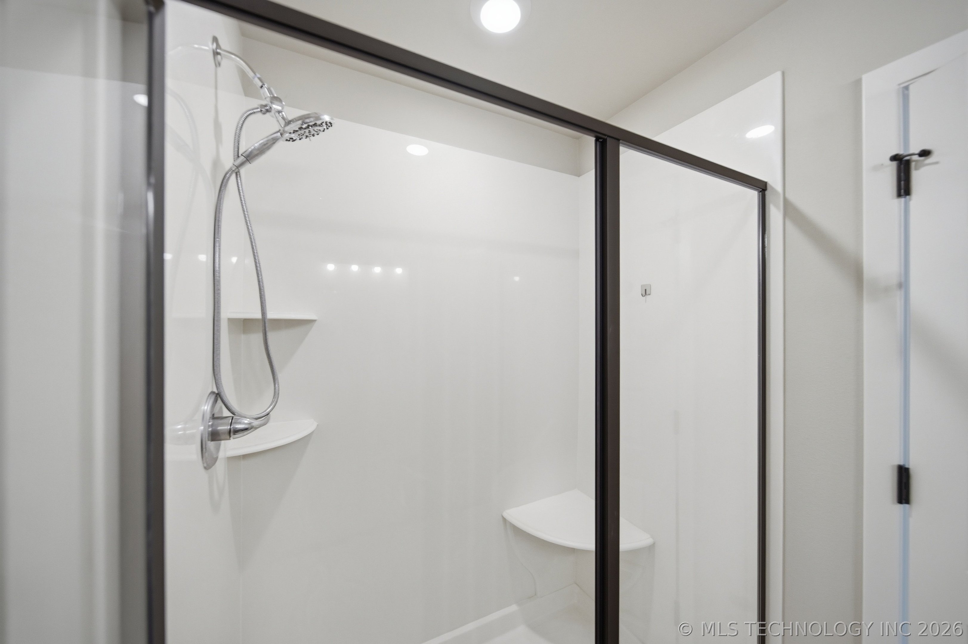 1664 E 138 Place S Property Photo 16