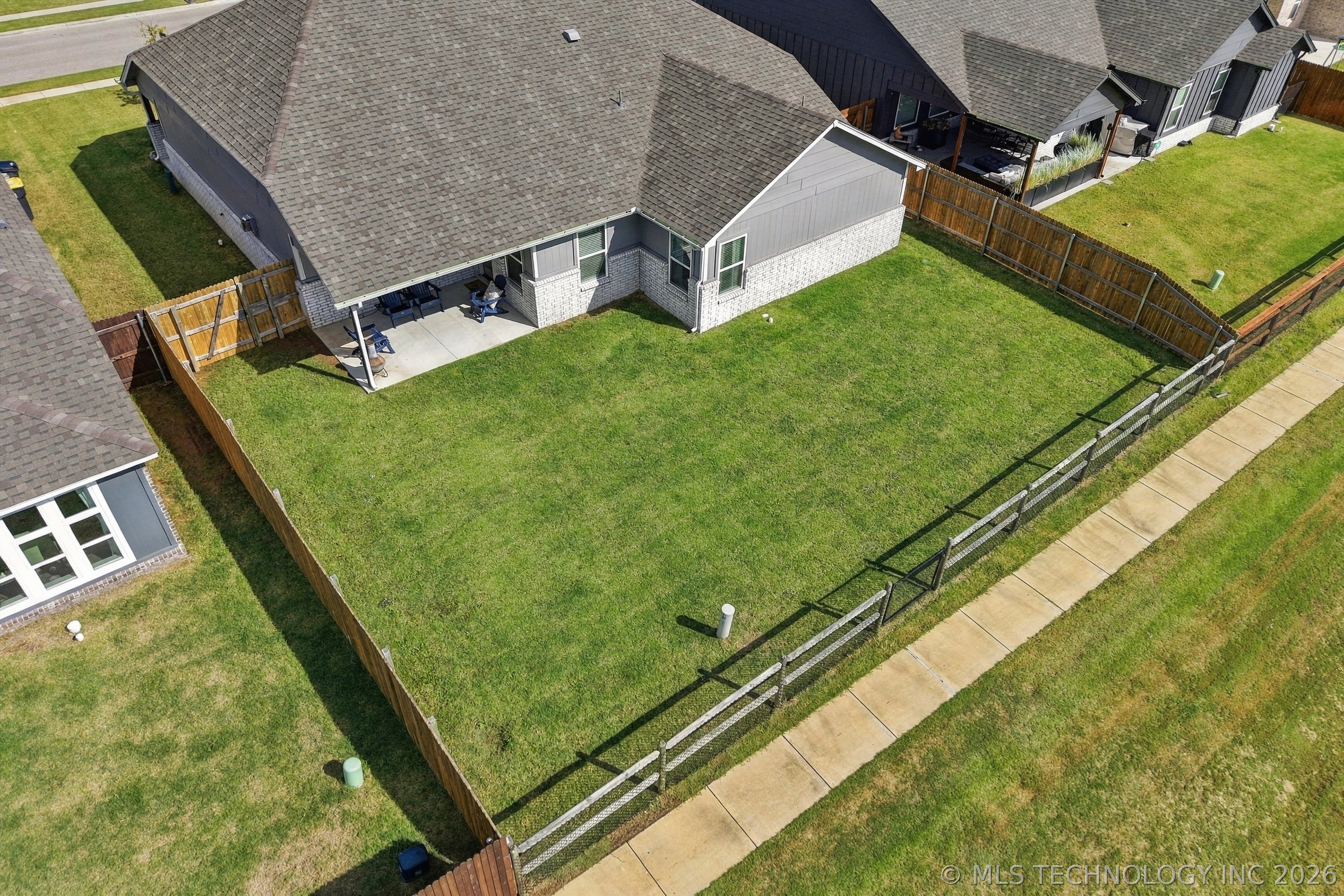 1664 E 138 Place S Property Photo 27