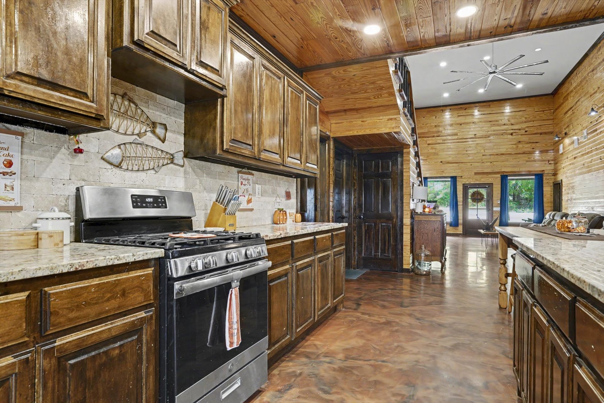 4995 Rocky Point Road Property Photo 12
