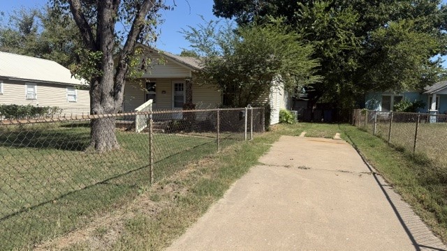 527 S 44th West Avenue Property Photo 4