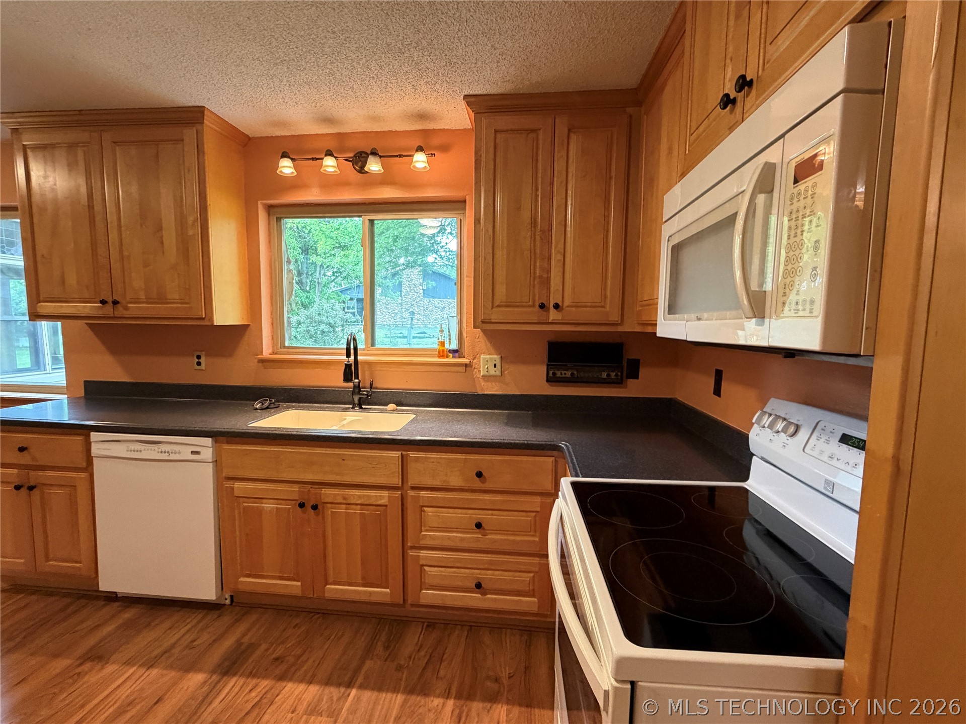 3206 Monta Place Property Photo 2