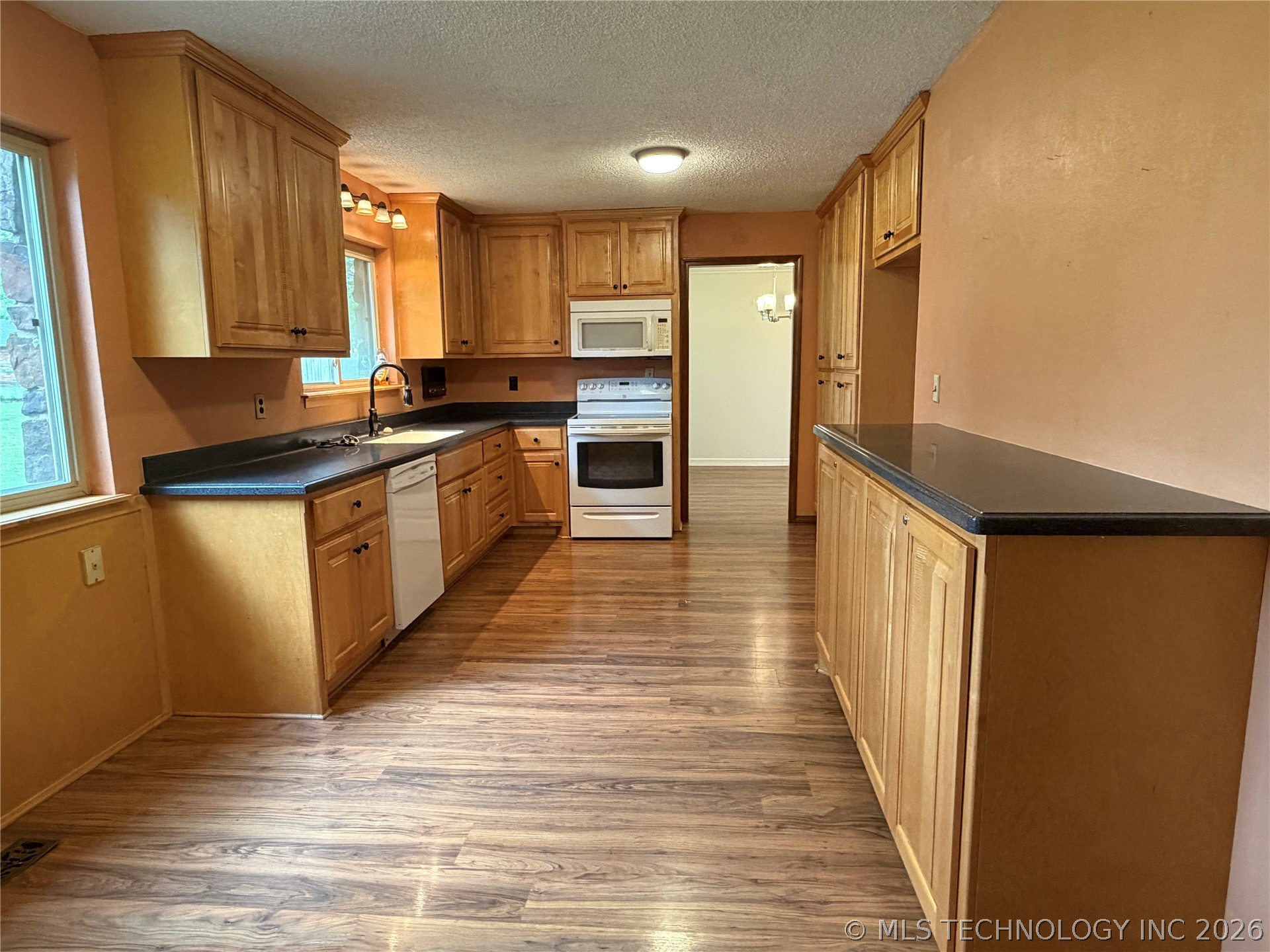 3206 Monta Place Property Photo 4