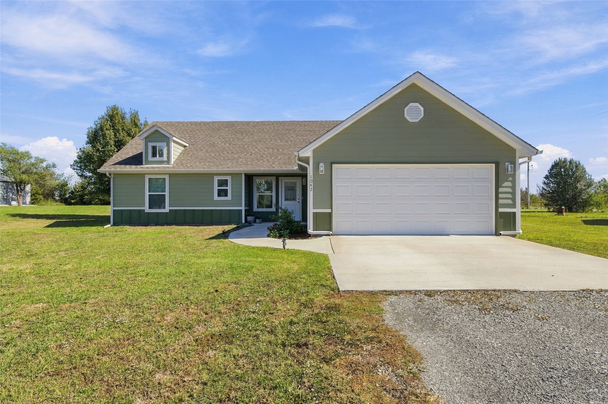 1042 N 4345 Property Photo 1