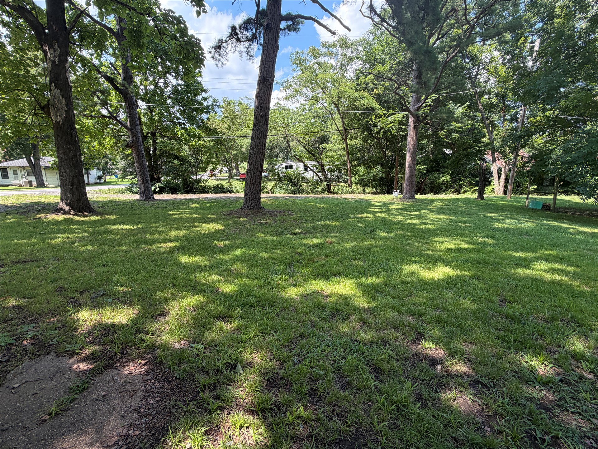 301 E Ada Street Property Photo 9