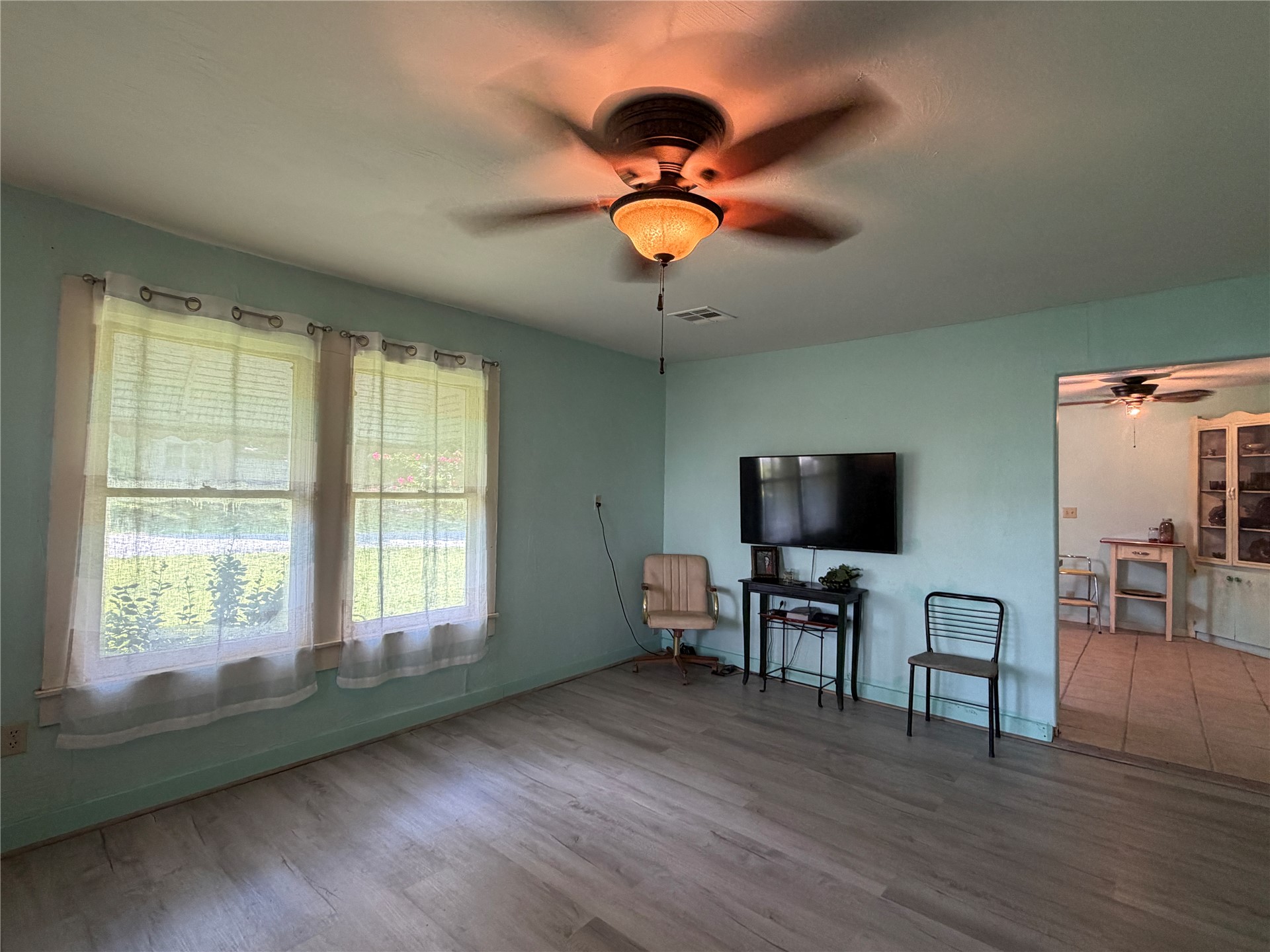 301 E Ada Street Property Photo 14