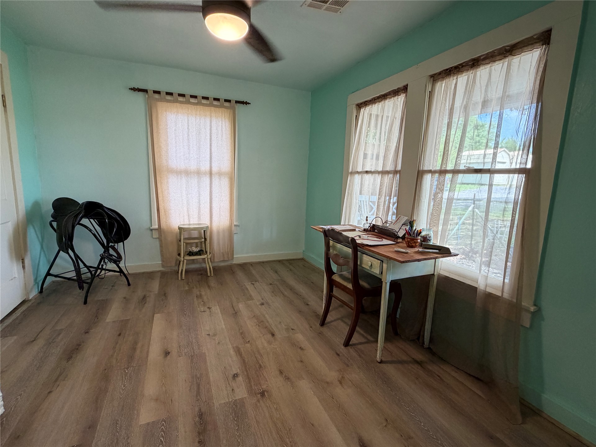 301 E Ada Street Property Photo 15