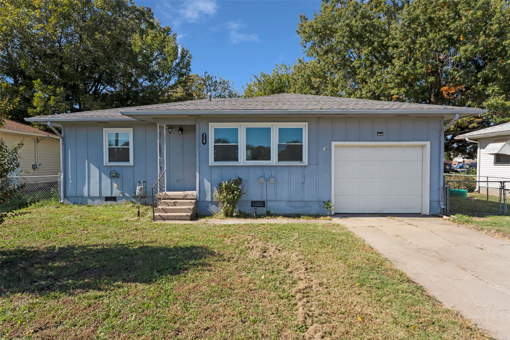 715 N Adair Street Property Photo 1
