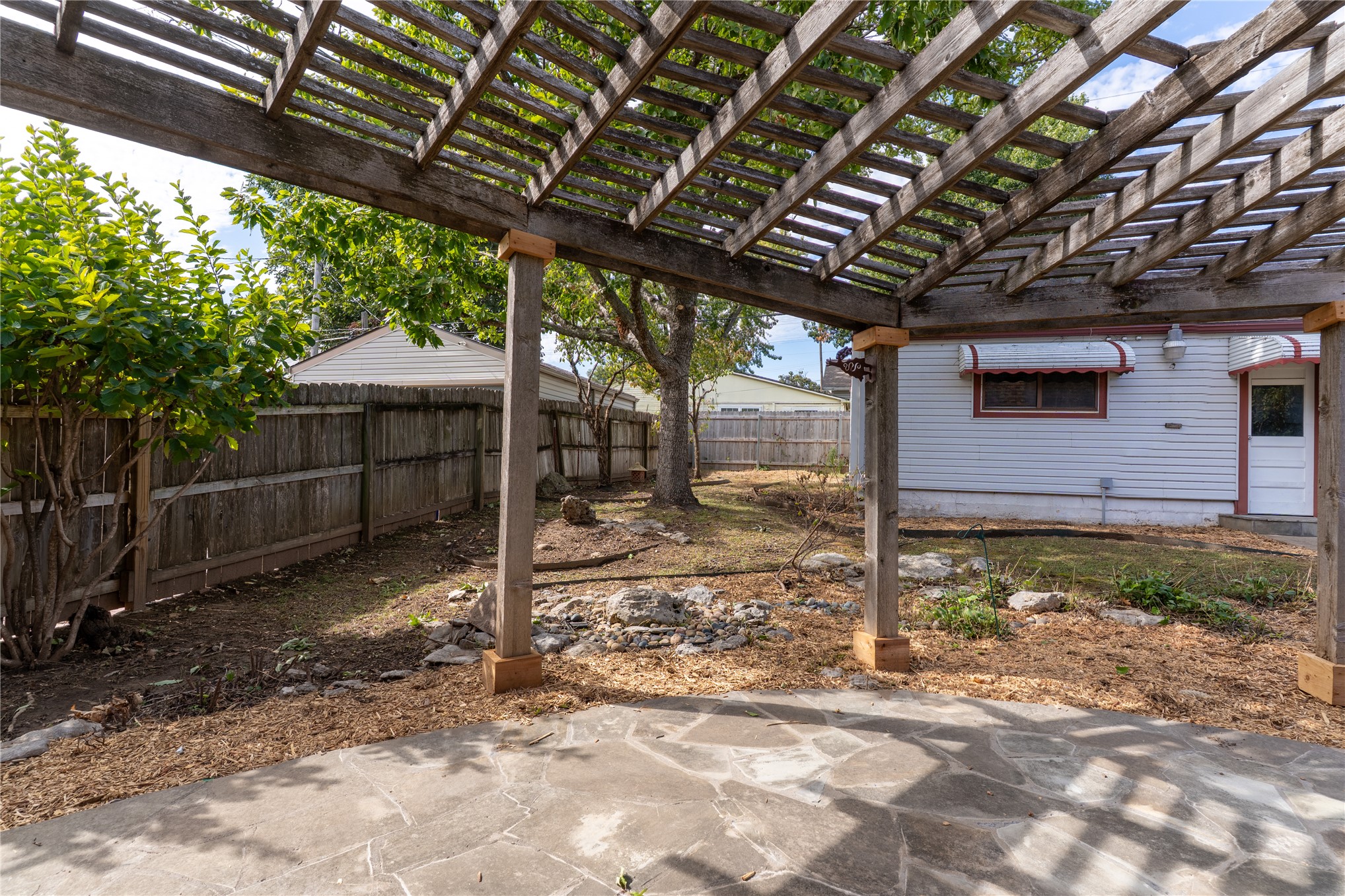 1604 S Lewis Place Property Photo 20