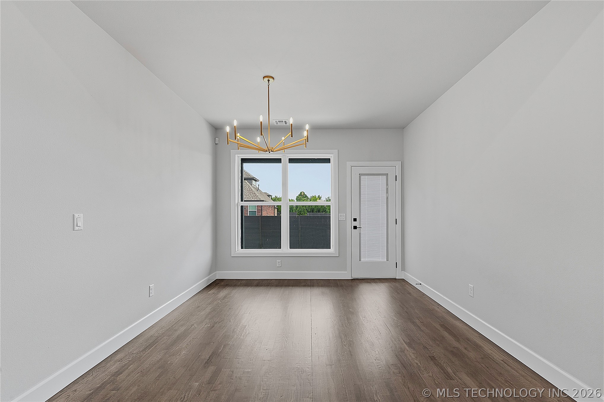 3709 W Laredo Street Property Photo 11