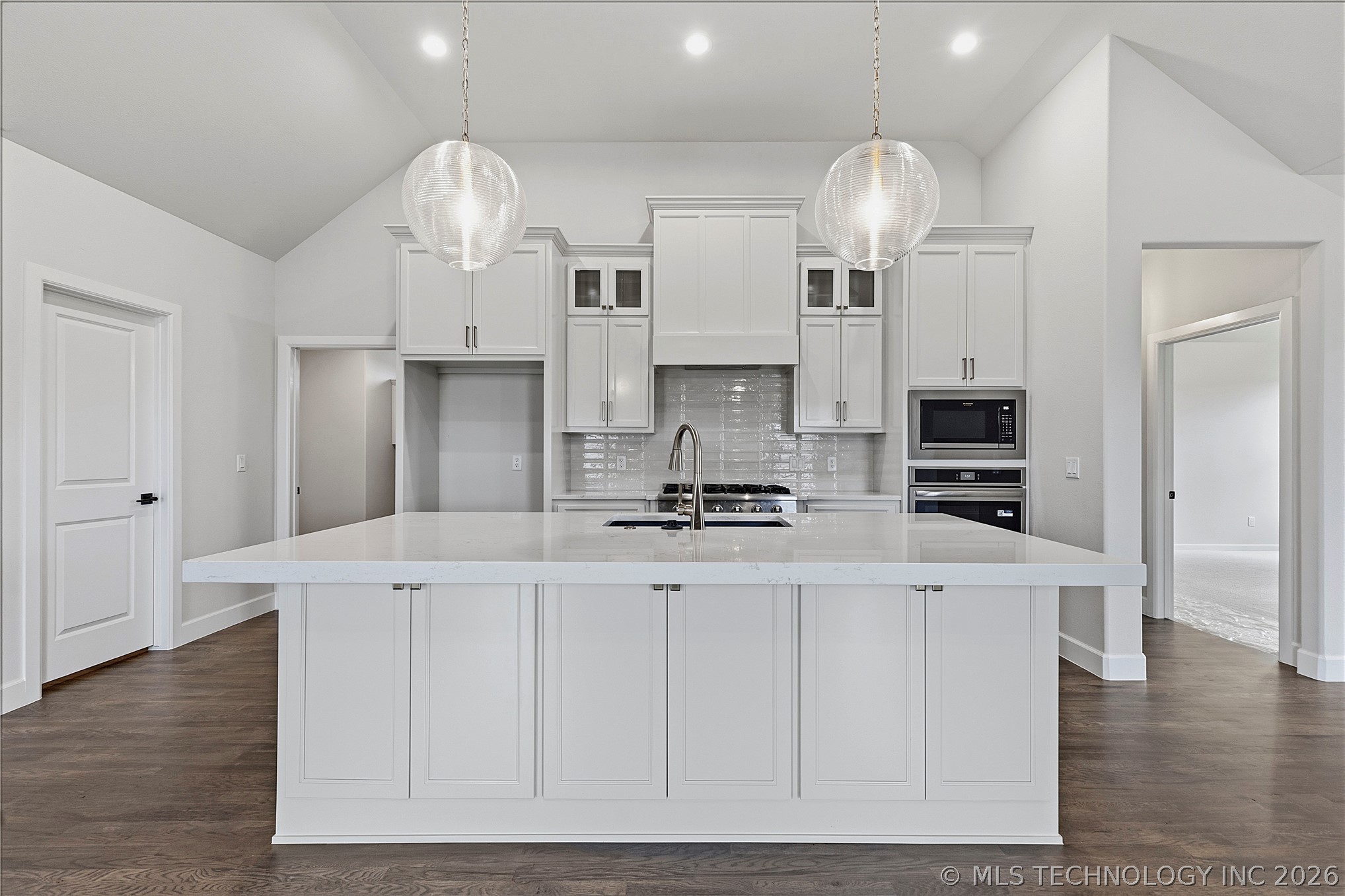 3709 W Laredo Street Property Photo 14