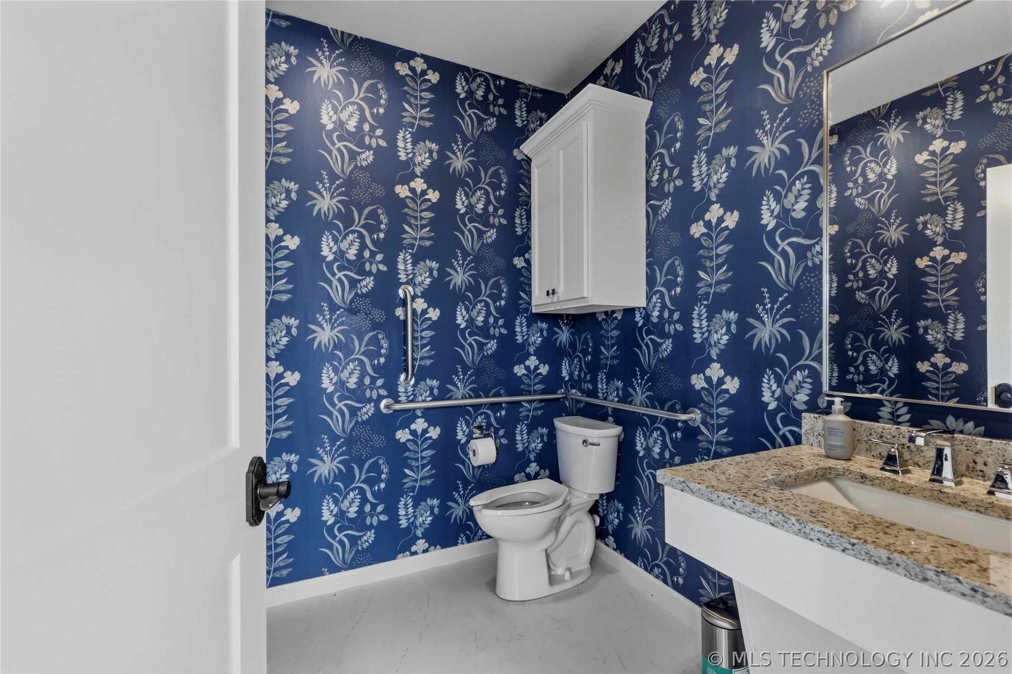 3709 W Laredo Street Property Photo 36