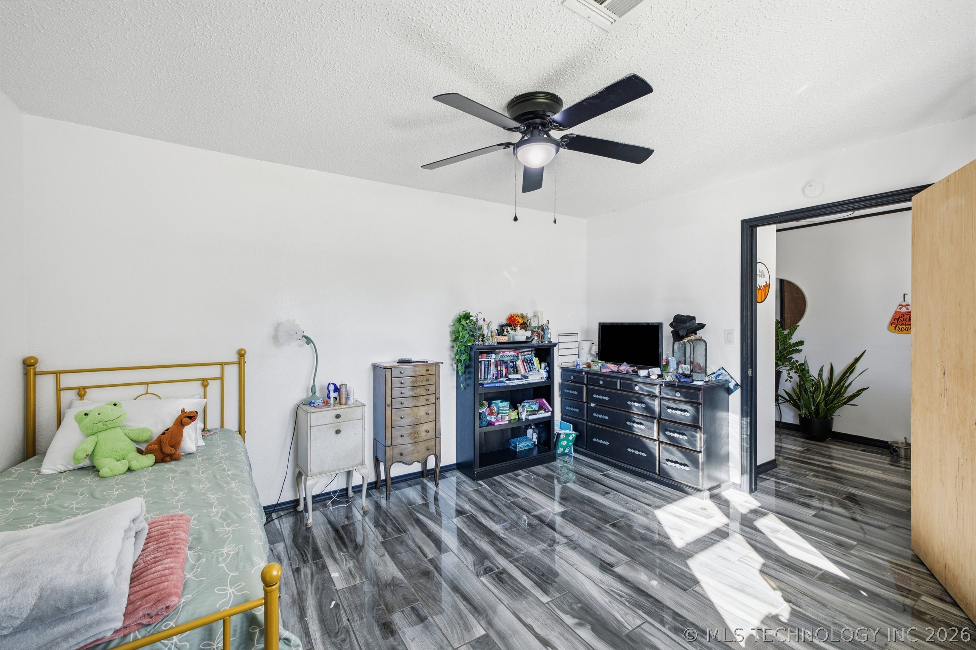 823 Belmont Street Property Photo 13