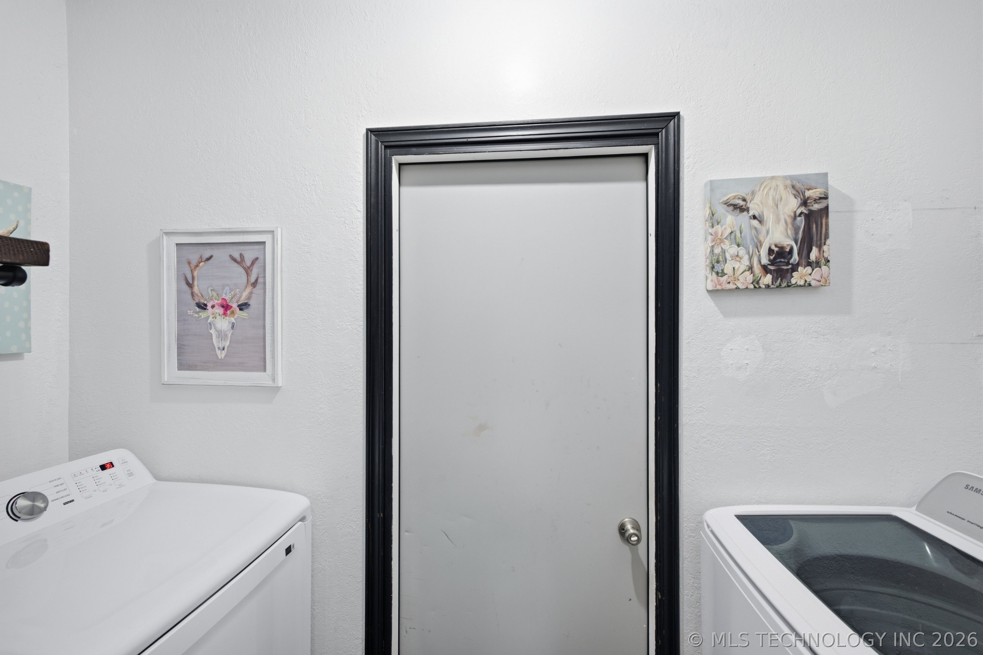 823 Belmont Street Property Photo 27