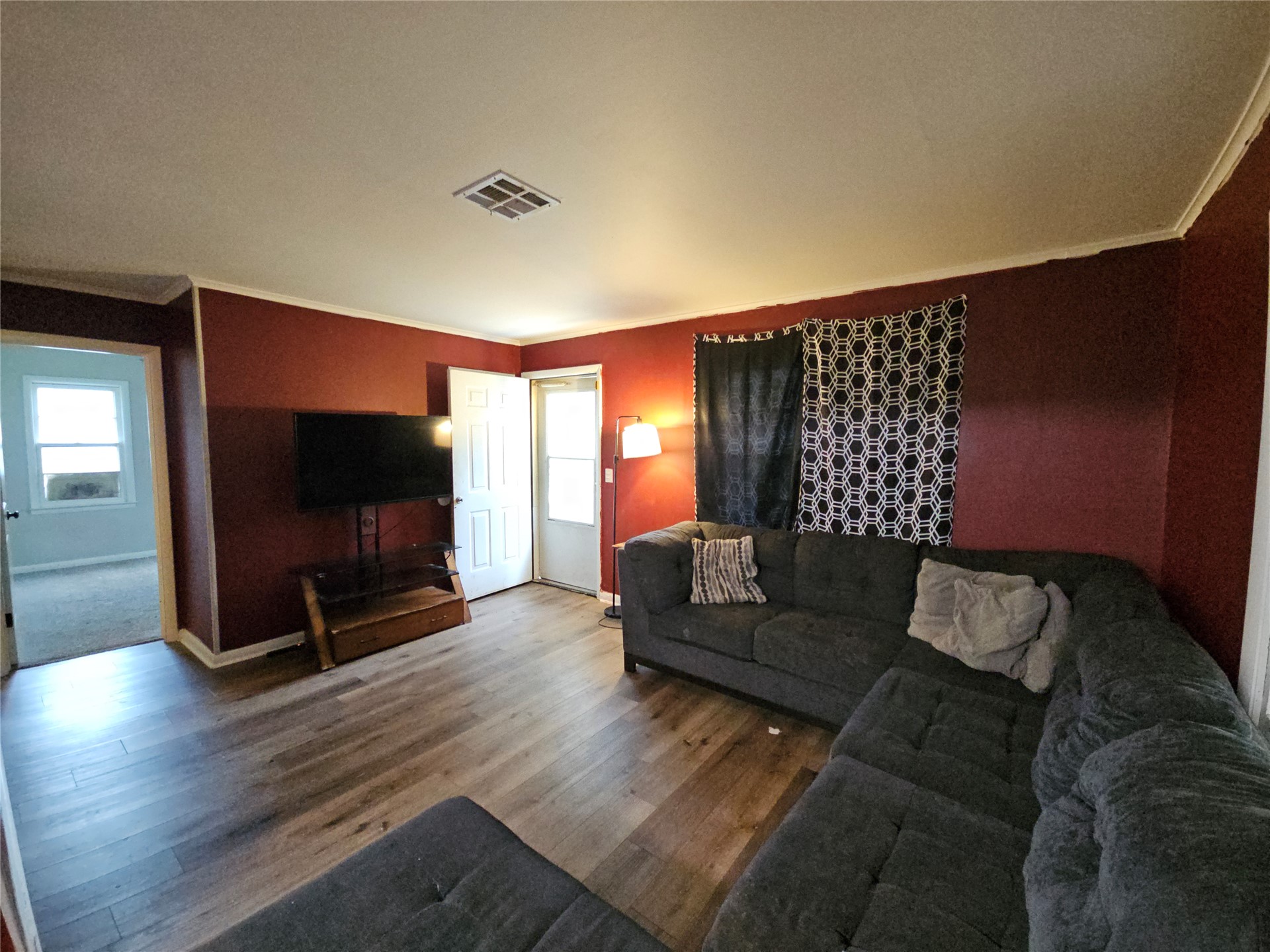 67 W Mockingbird Lane Property Photo 3
