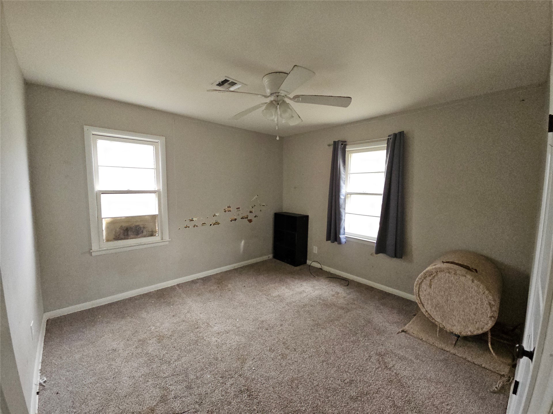 67 W Mockingbird Lane Property Photo 6