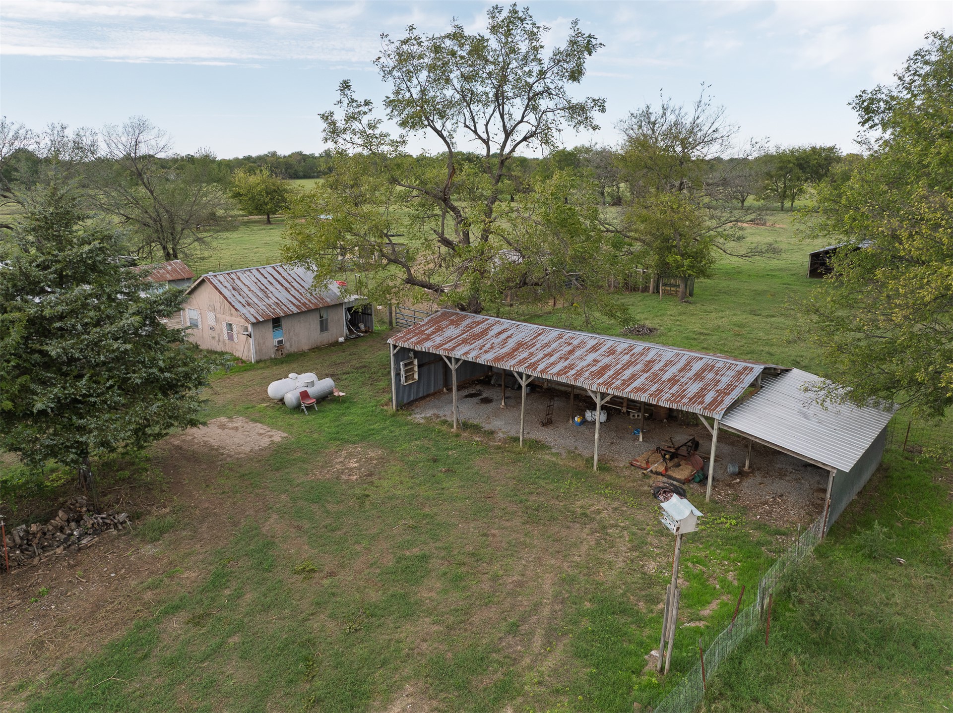 7347 E 420 Road Property Photo 12