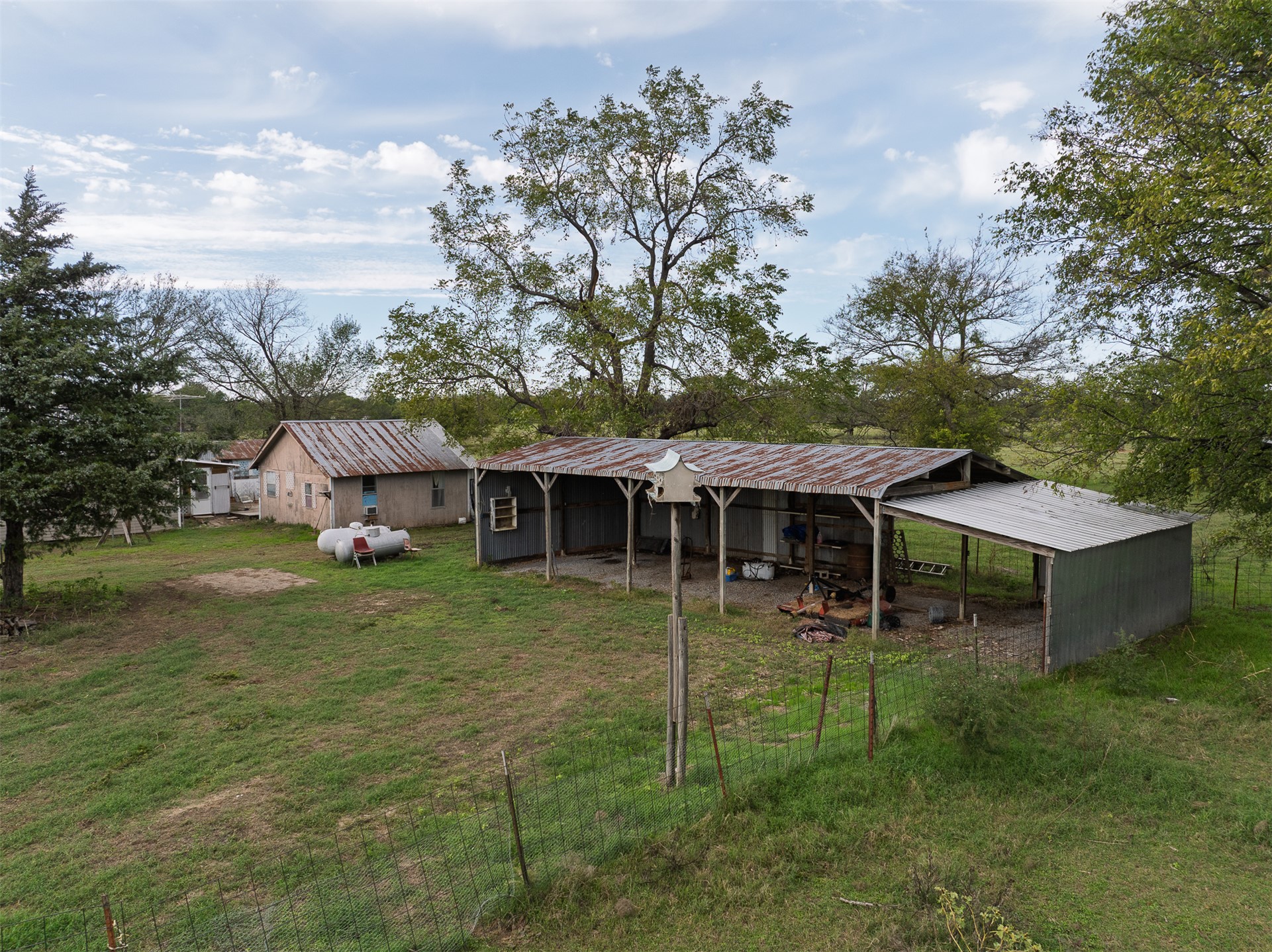 7347 E 420 Road Property Photo 13