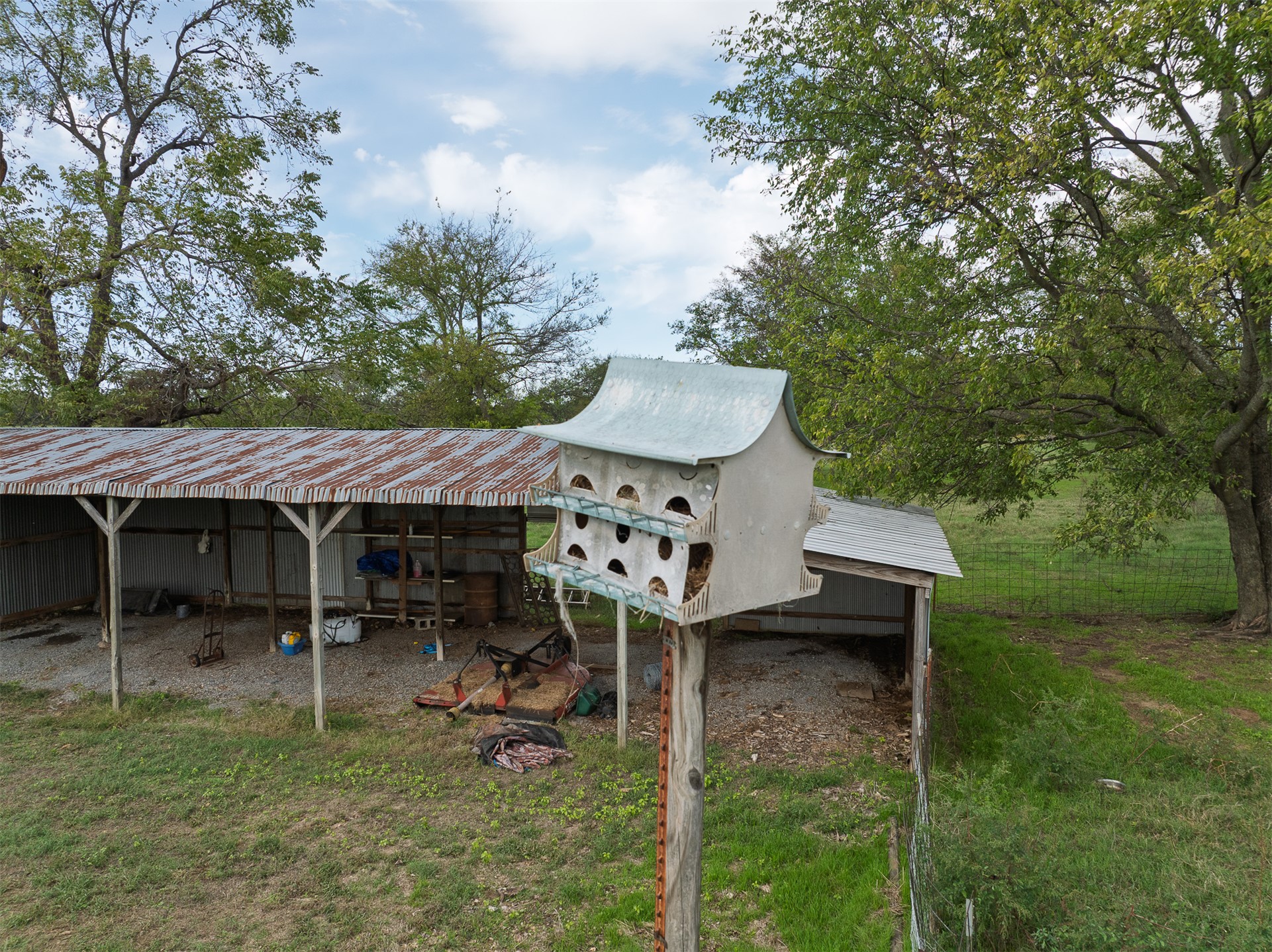 7347 E 420 Road Property Photo 16