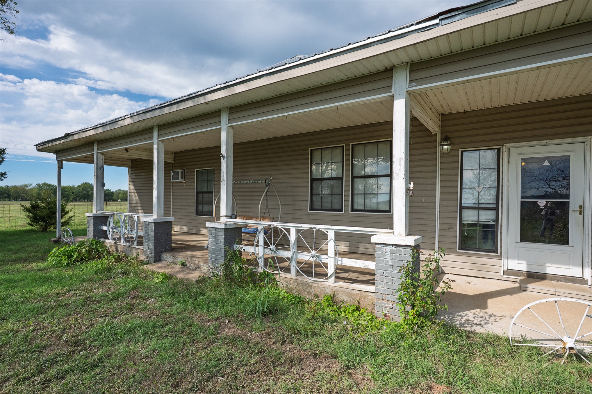 7347 E 420 Road Property Photo 22