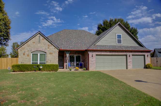 11515 S Mulberry Lane Property Photo 1