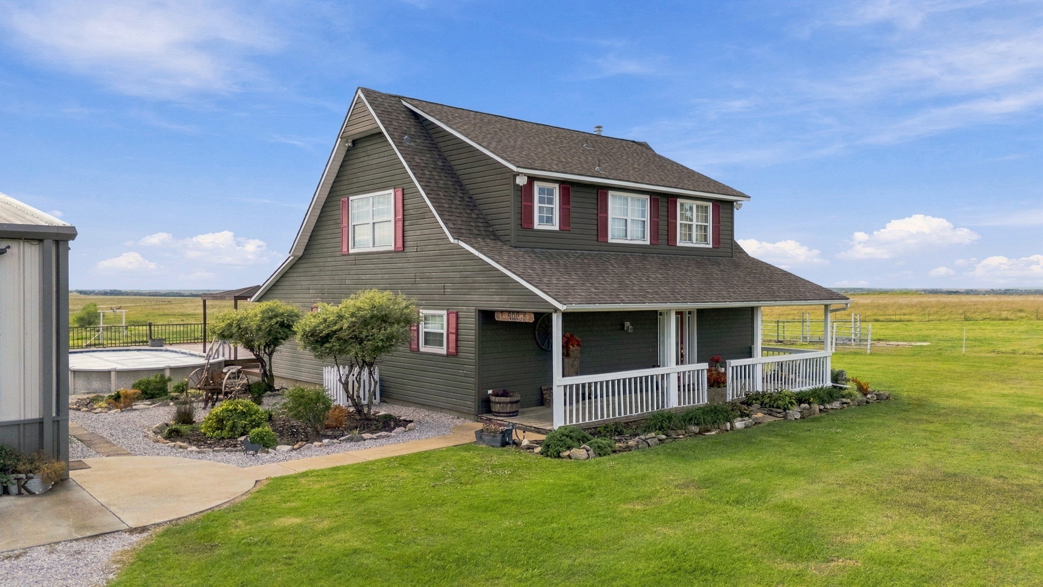 9246 E 350 Road Property Photo 1
