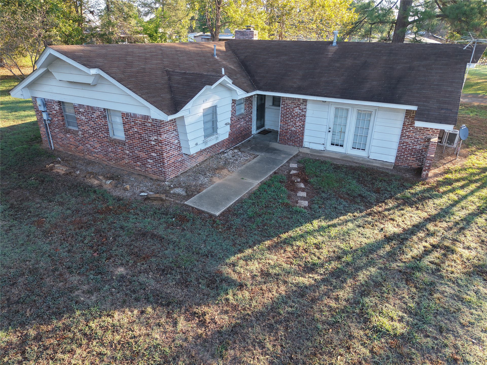 605 Del Norte Property Photo 1