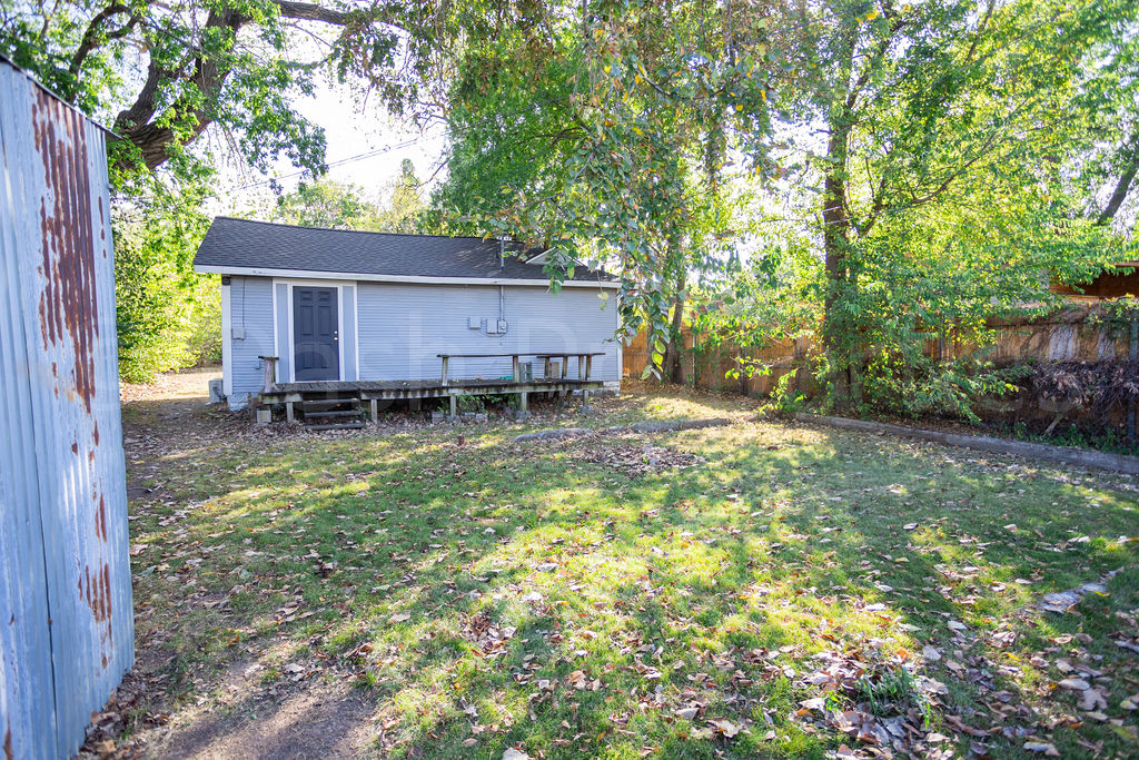 4143 E 1st Street Property Photo 37