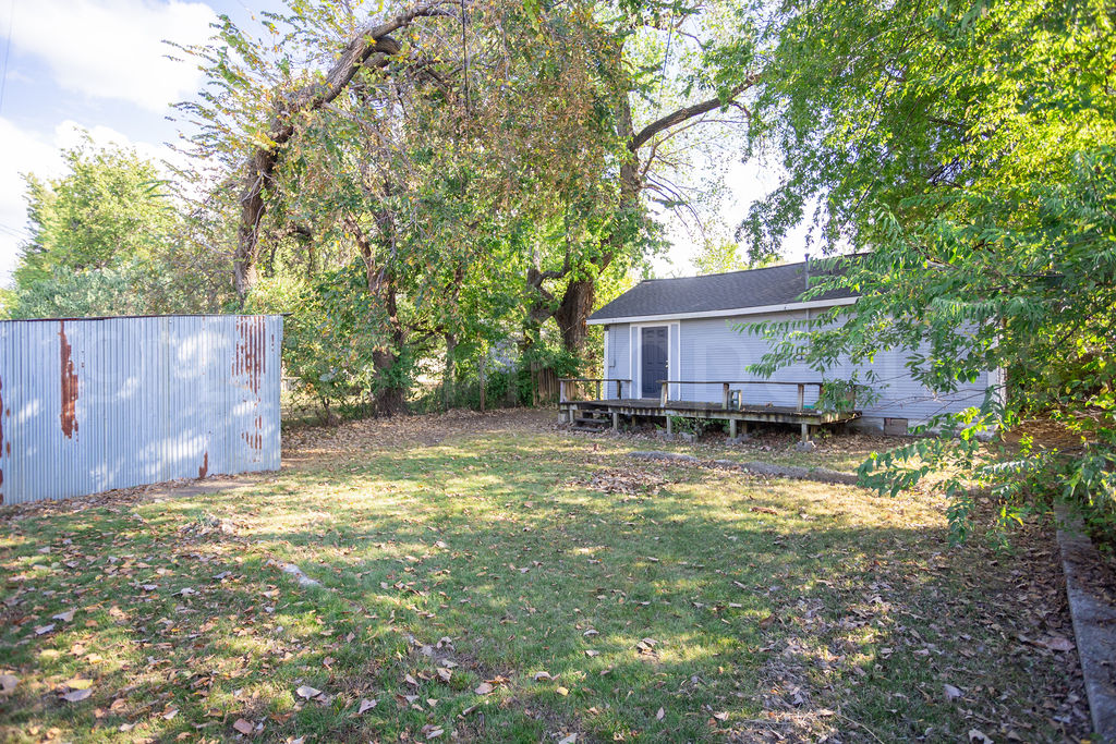 4143 E 1st Street Property Photo 40