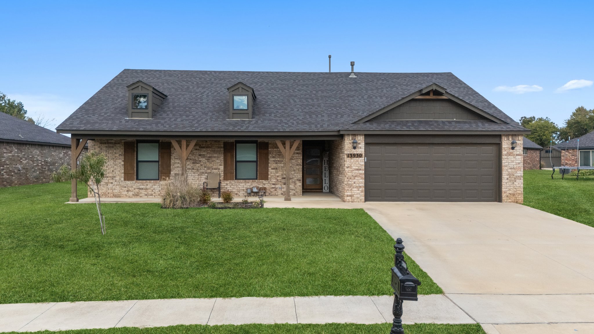 13930 S Ironwood Place Property Photo 1