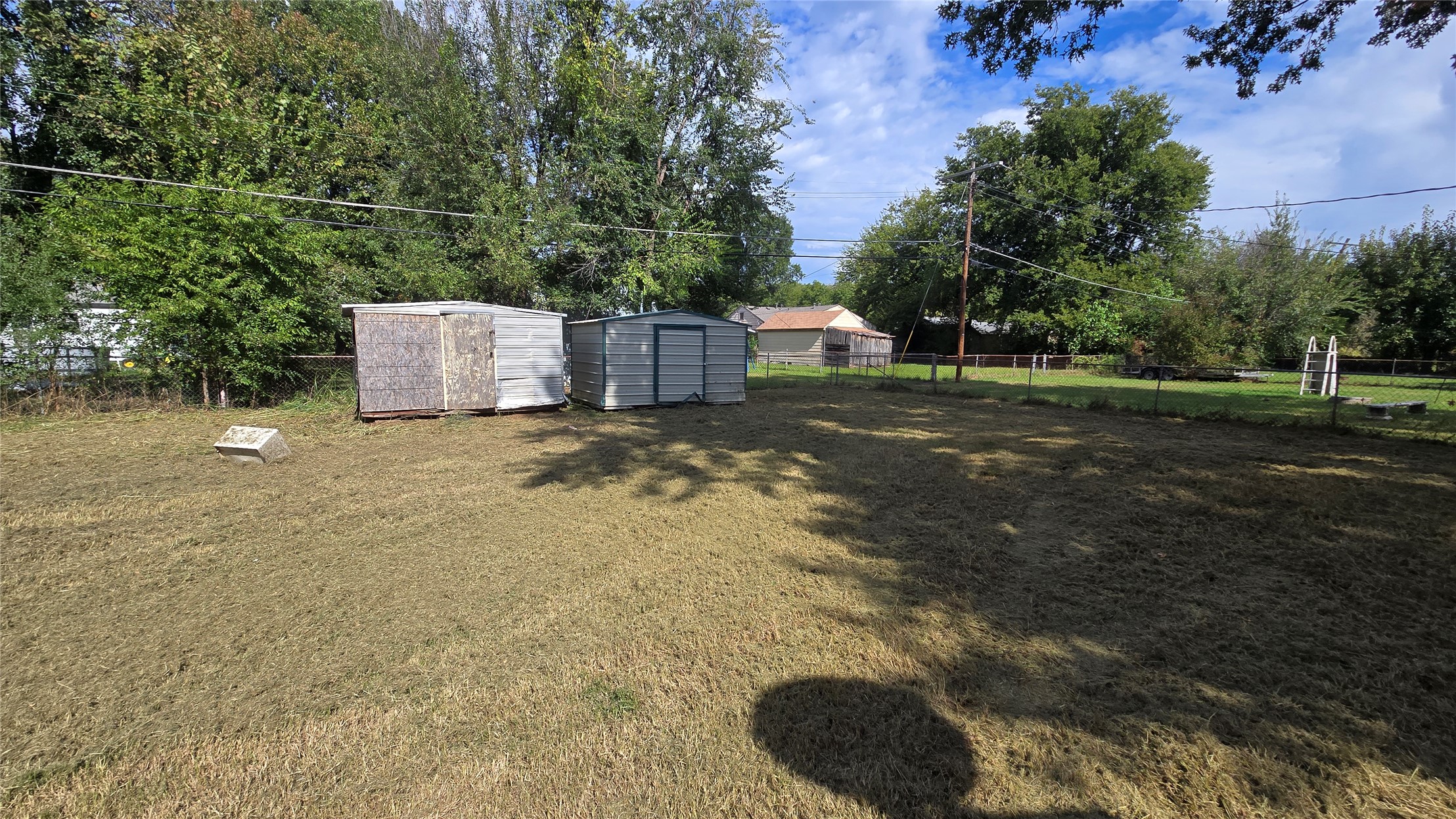 5377 W 2nd Street Property Photo 5