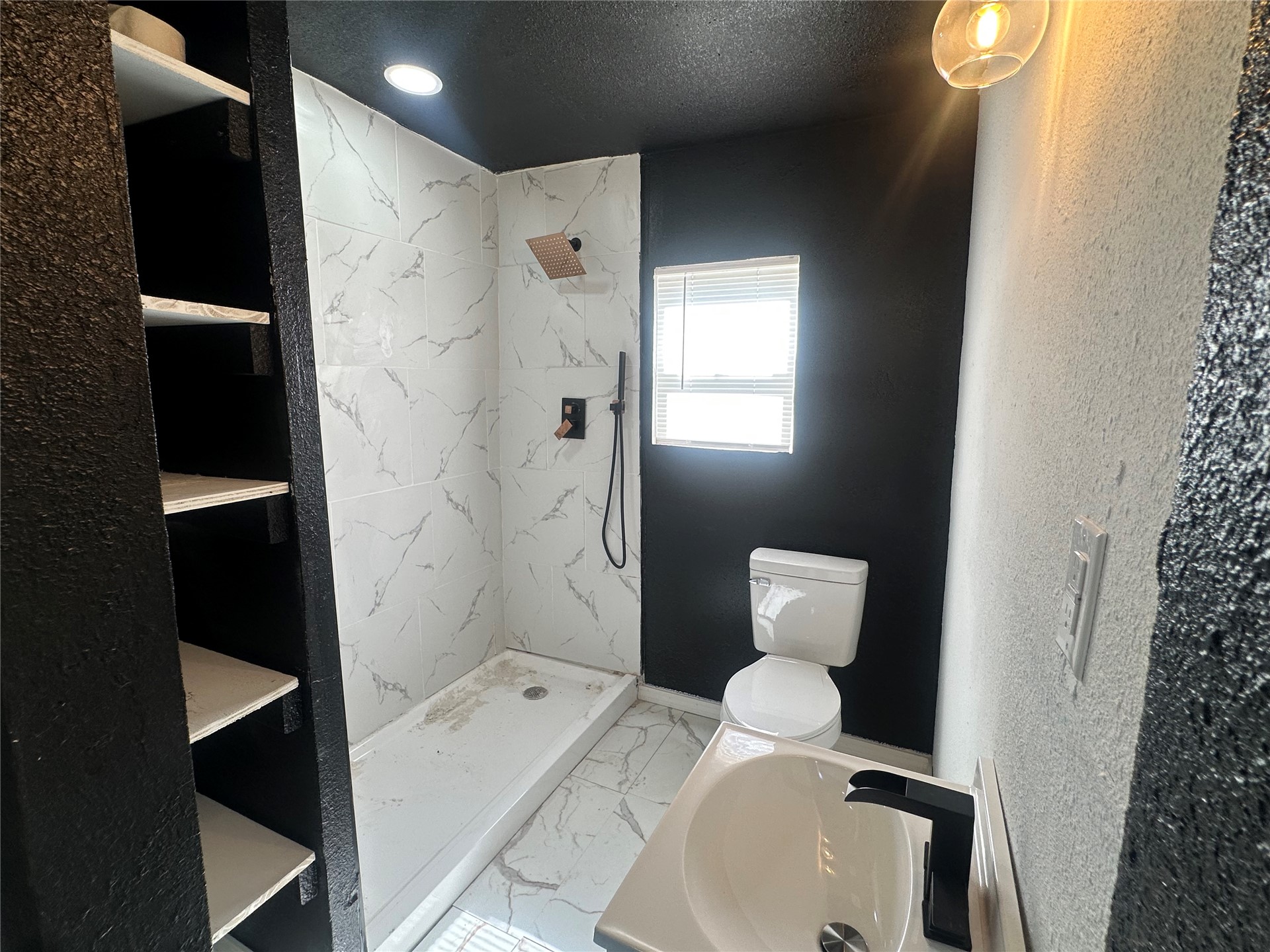 1228 E Buffalo Street Property Photo 9