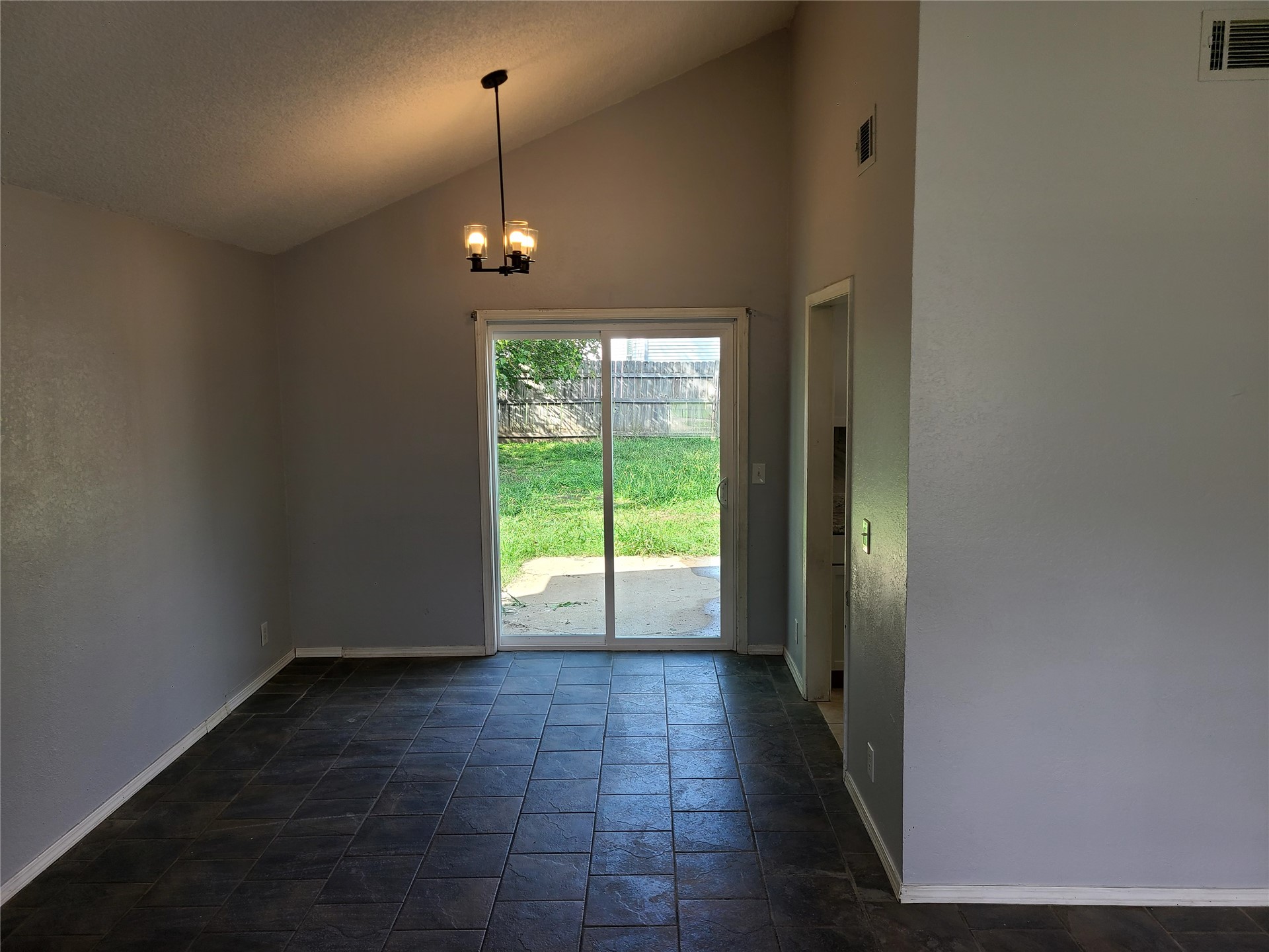 1400 W Princeton Court Property Photo 2