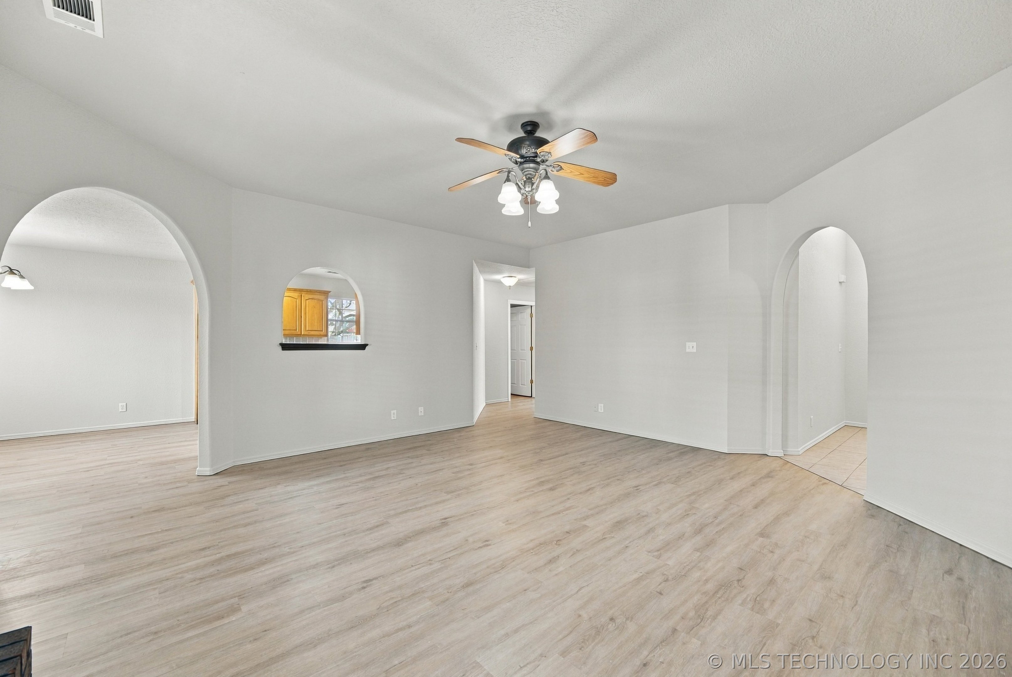 11844 N 107th East Place Property Photo 7