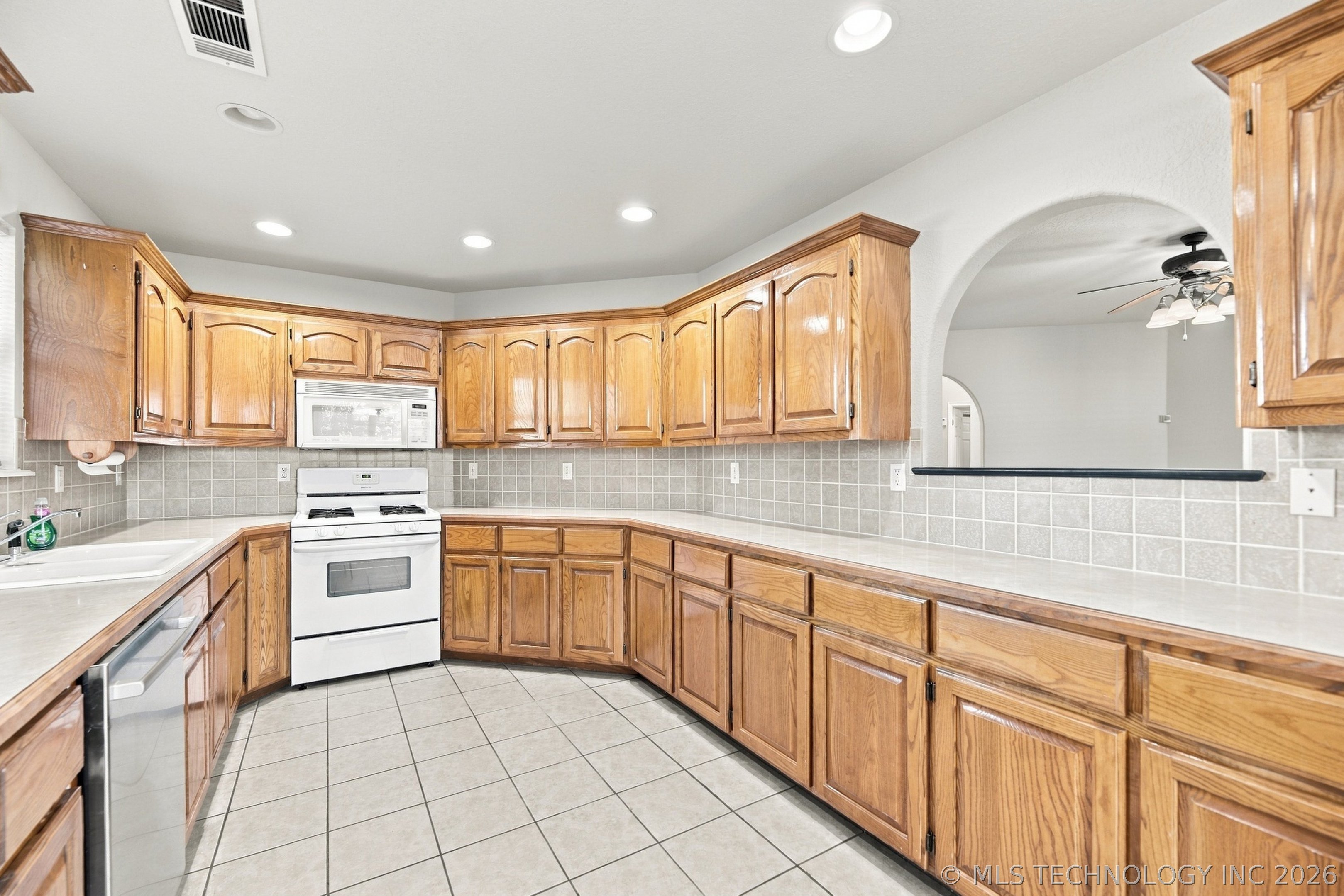 11844 N 107th East Place Property Photo 11