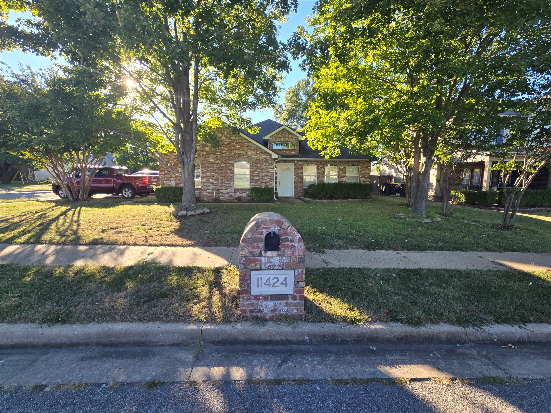 11424 S Mulberry Lane