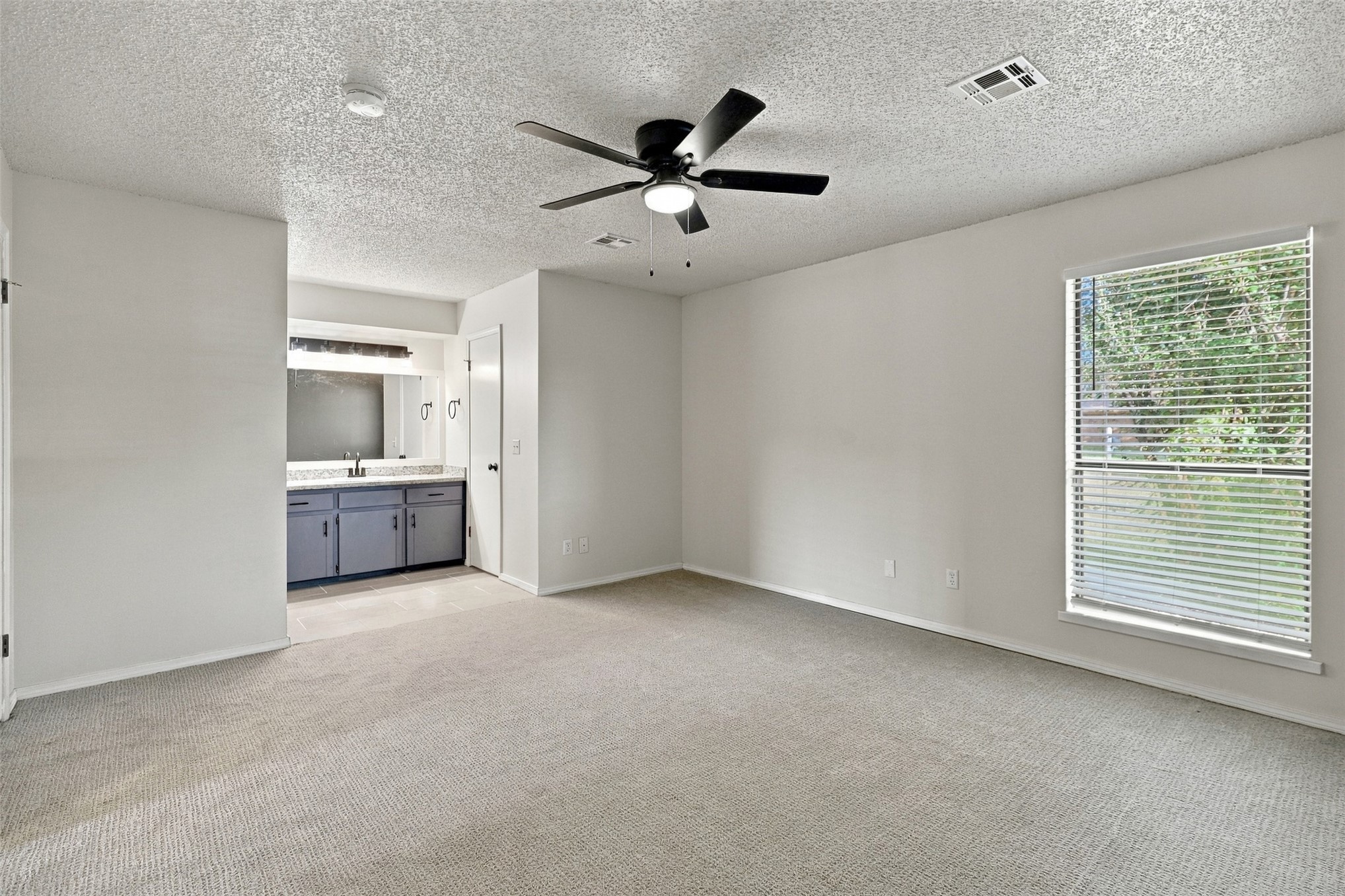 4111 W 18th Avenue Property Photo 15