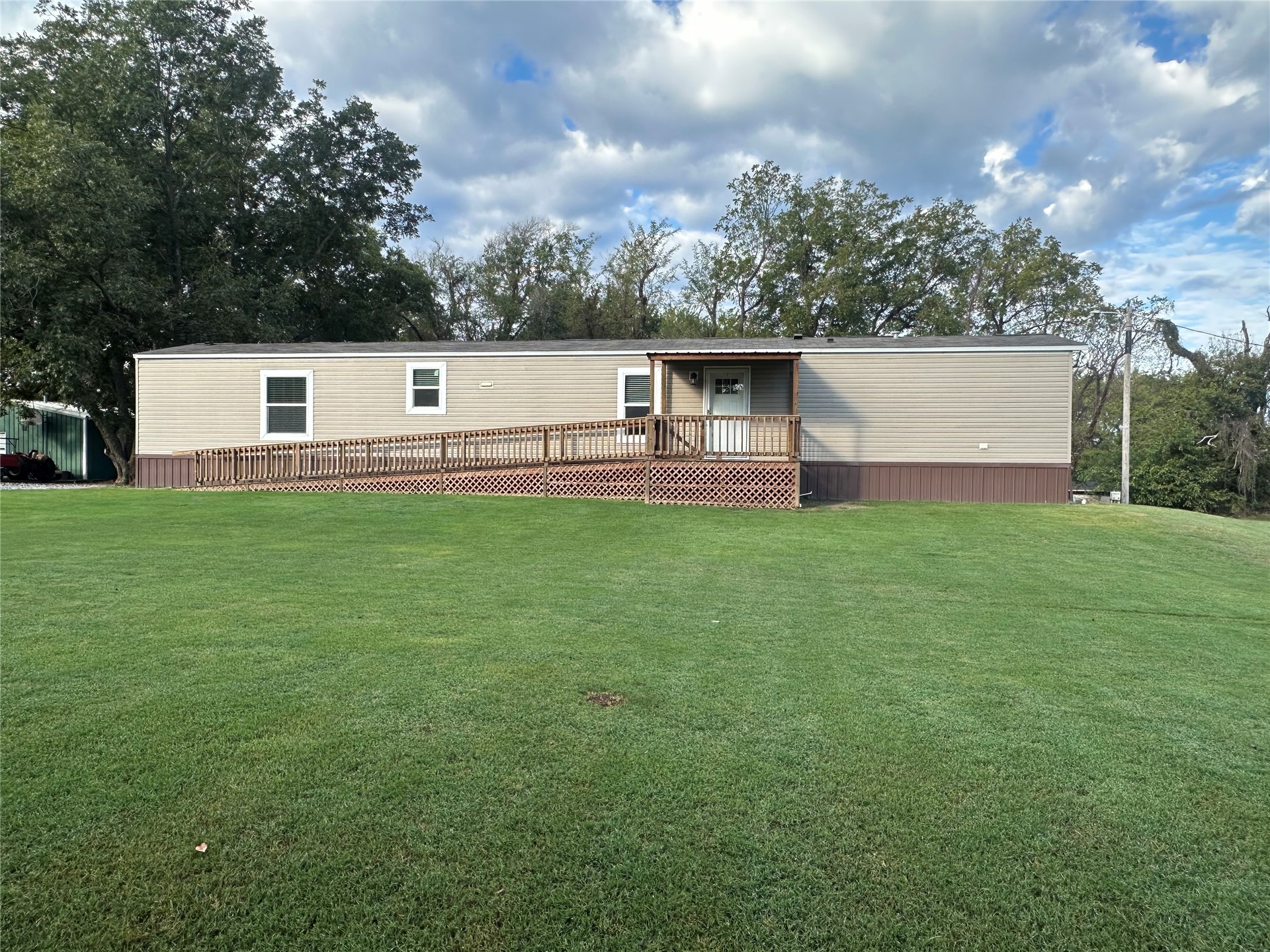1422 N Pearl Street Property Photo 1