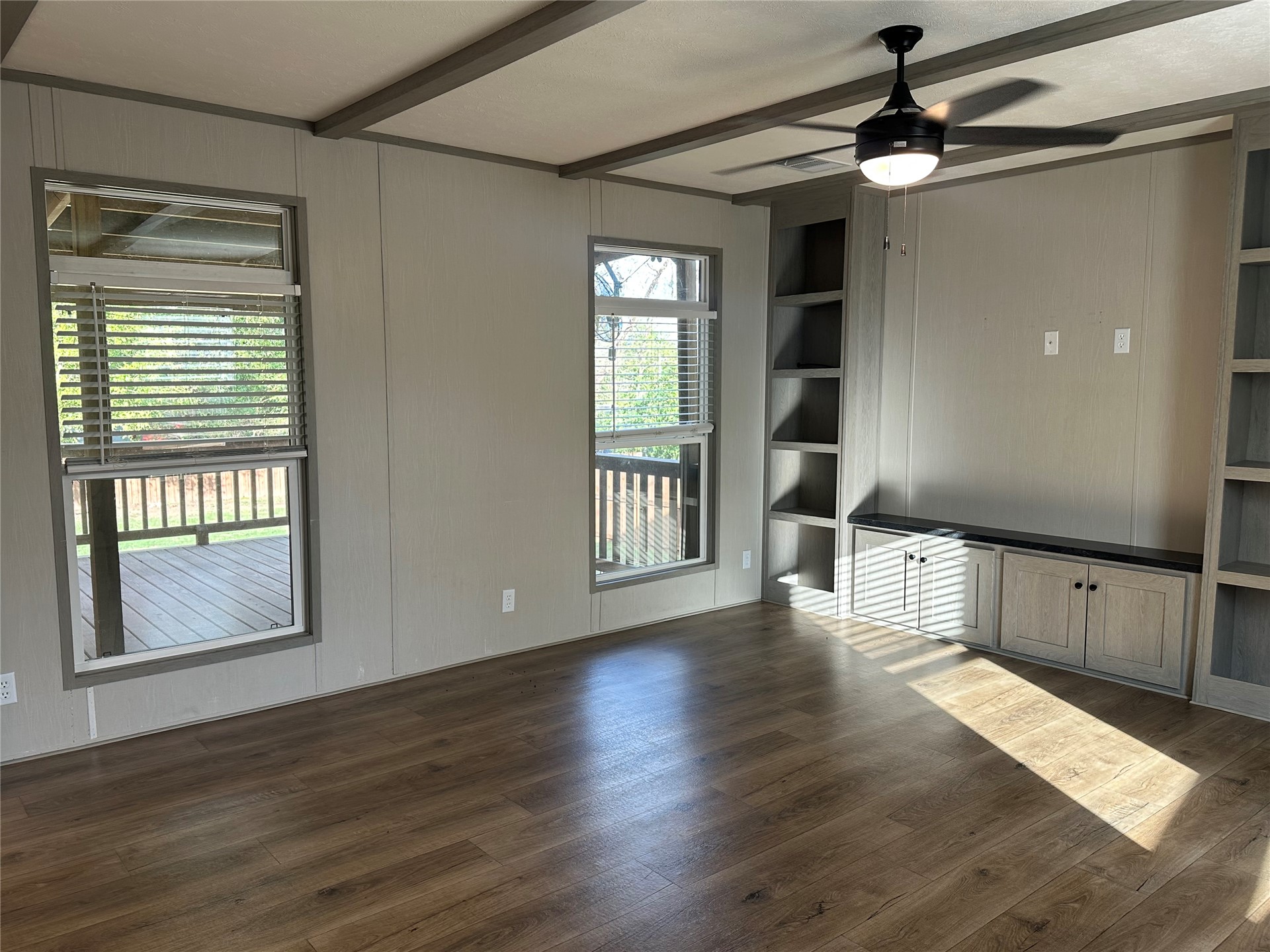 1422 N Pearl Street Property Photo 7