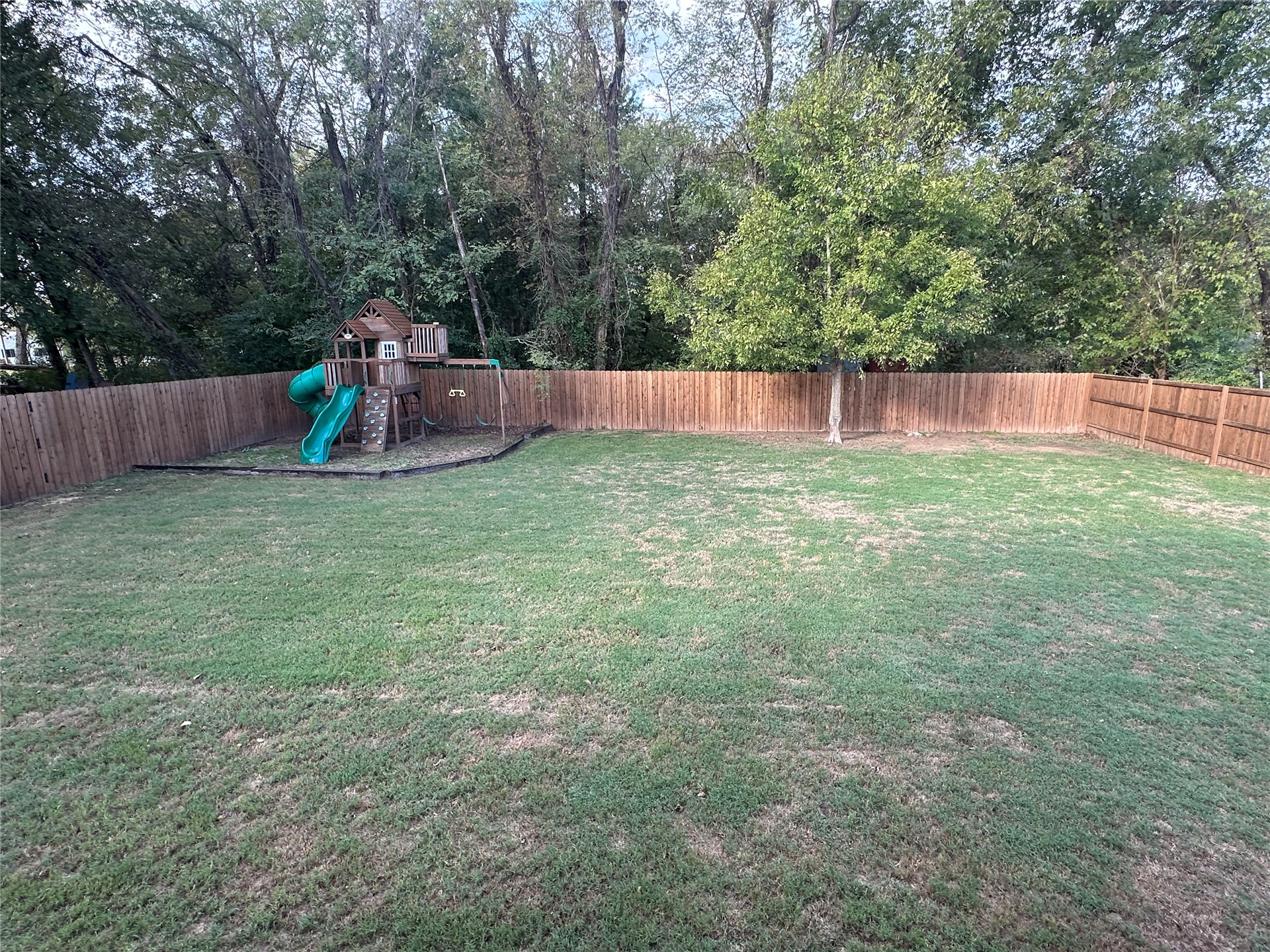 1422 N Pearl Street Property Photo 24