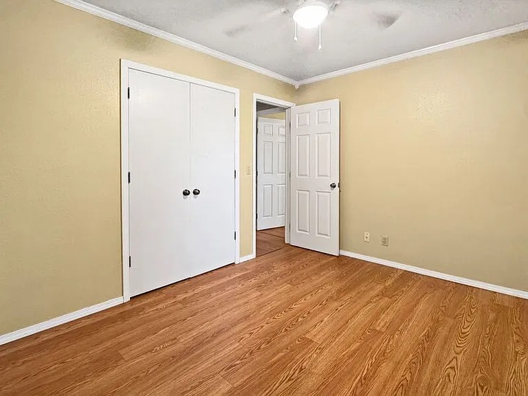 8020 S 88th East Avenue Property Photo 7