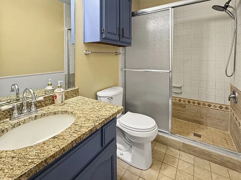 8020 S 88th East Avenue Property Photo 8