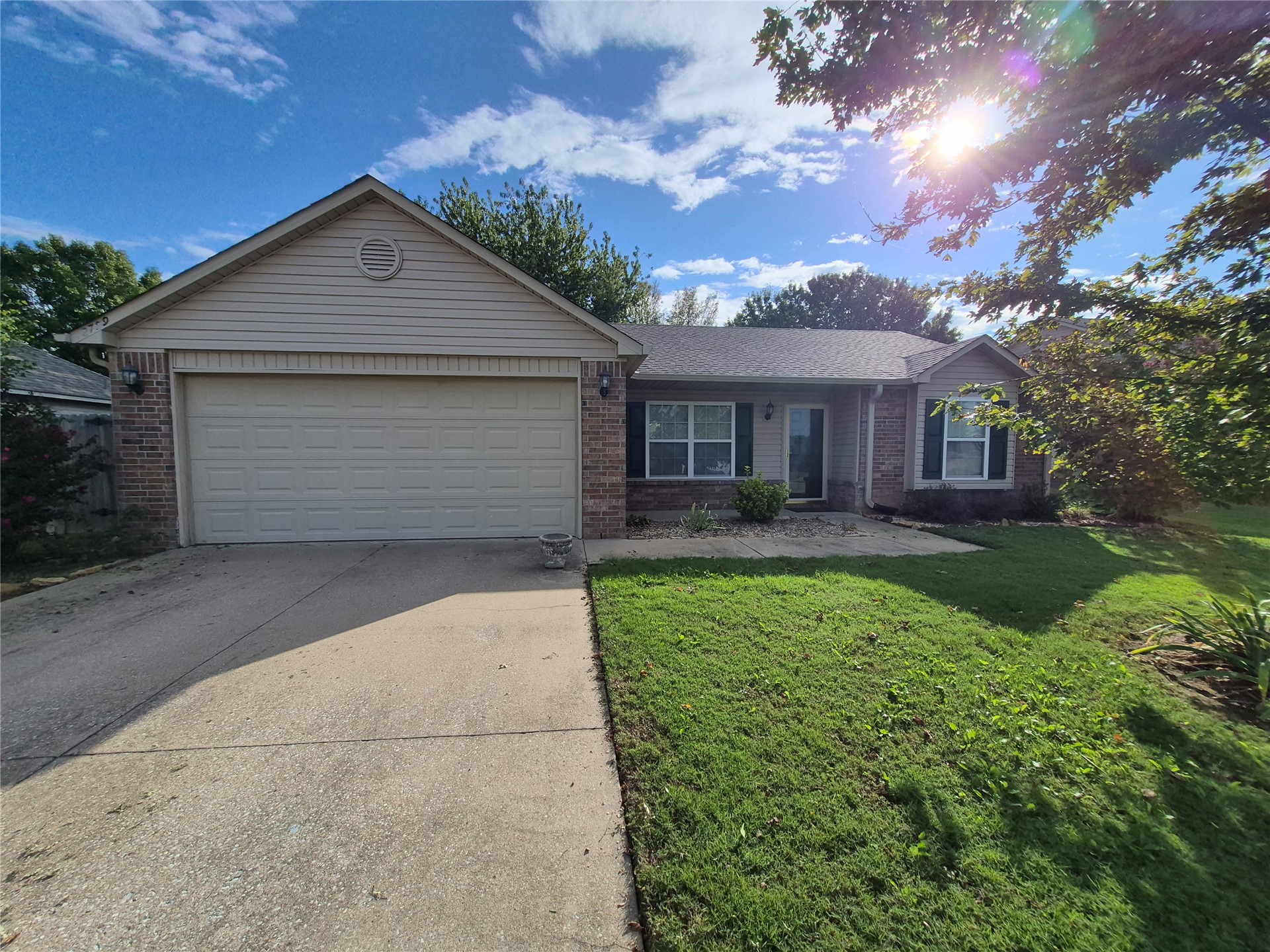 2759 Summerfield Property Photo 1
