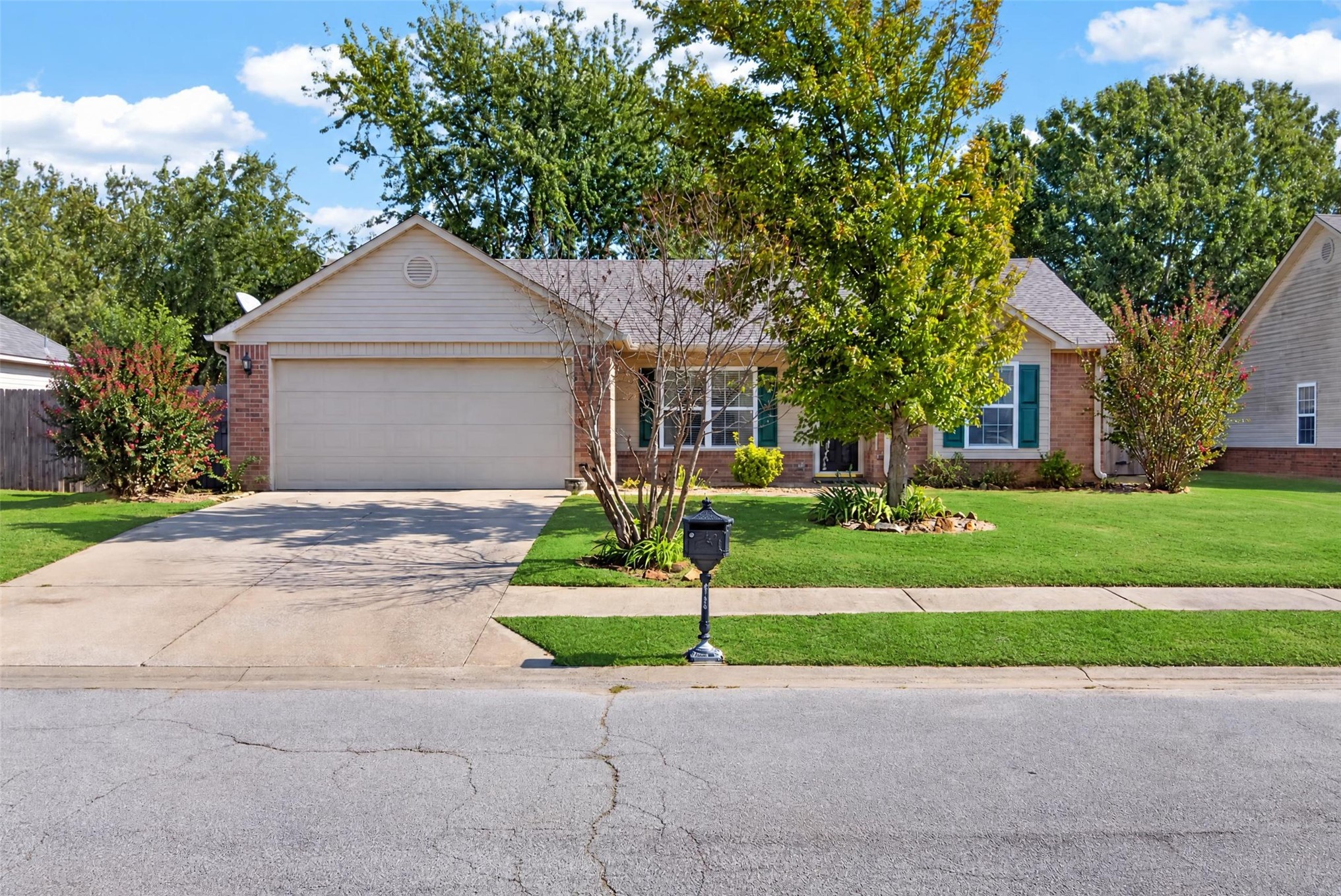2759 Summerfield Property Photo 1