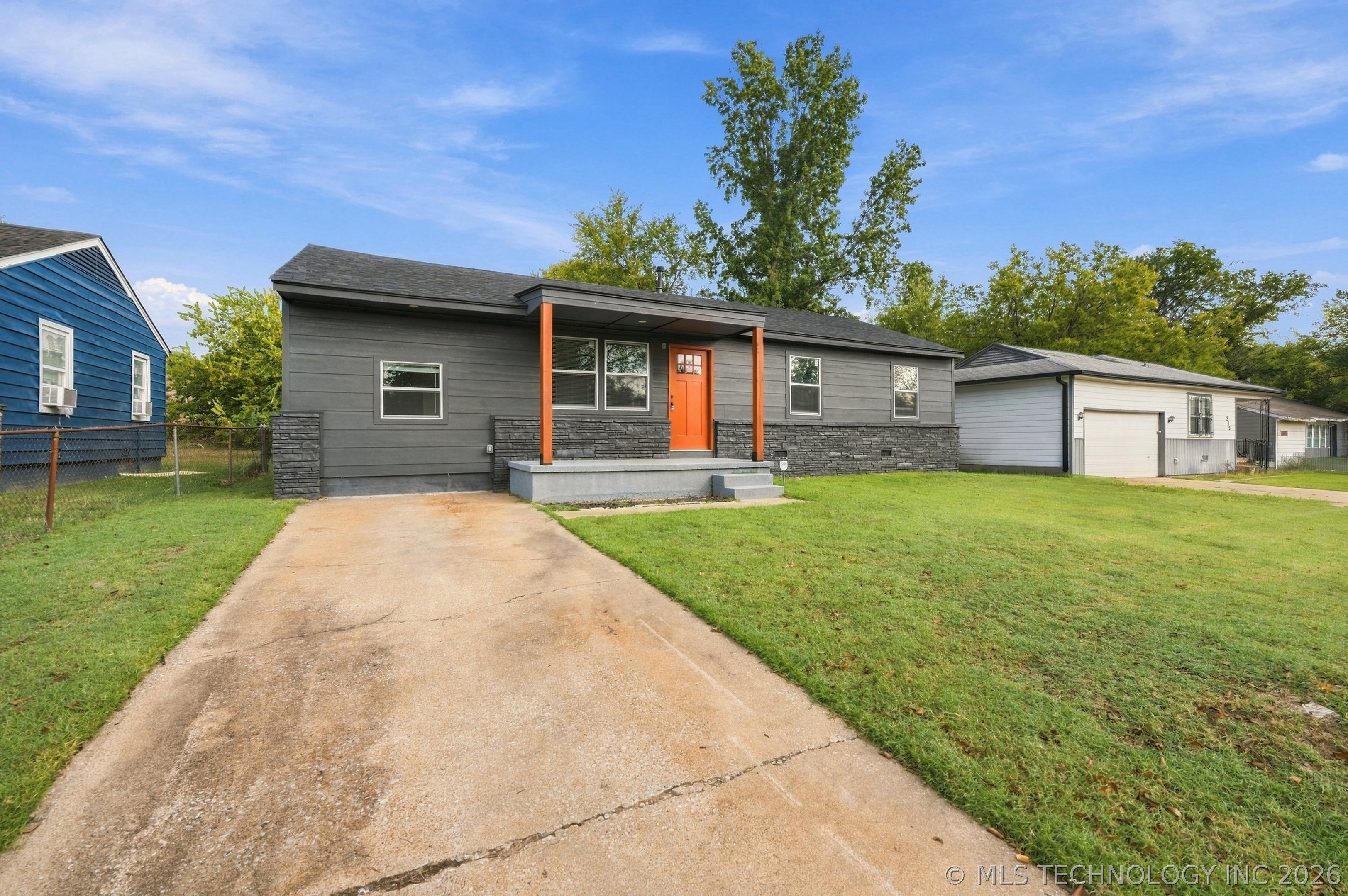 219 W 49th Street N Property Photo 25